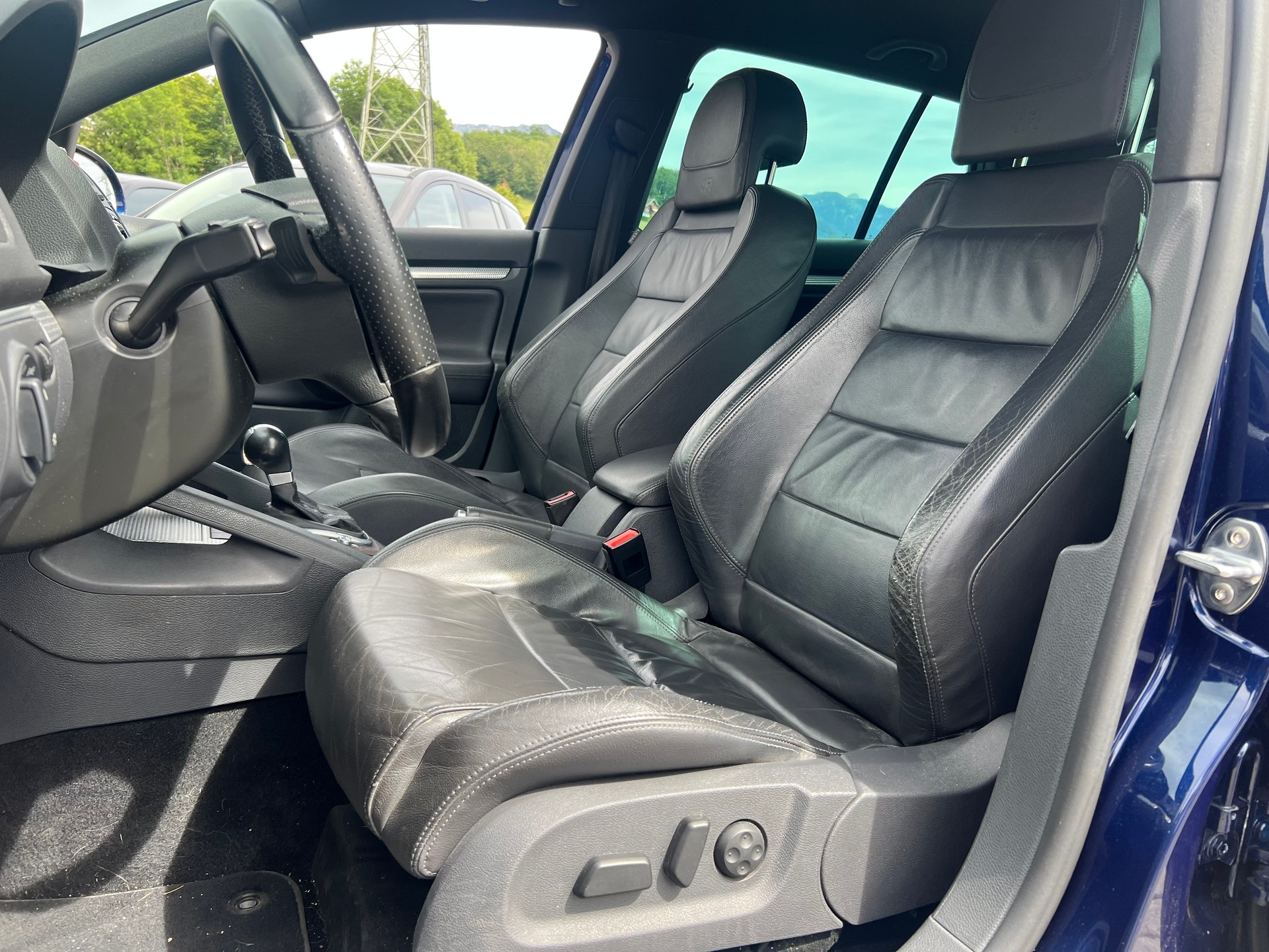 VW Golf VI R32 V6 4Motion DSG-image-10