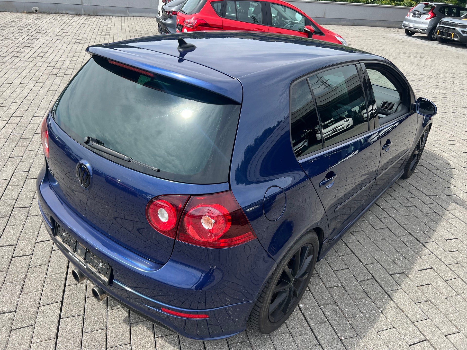 VW Golf VI R32 V6 4Motion DSG-image-13