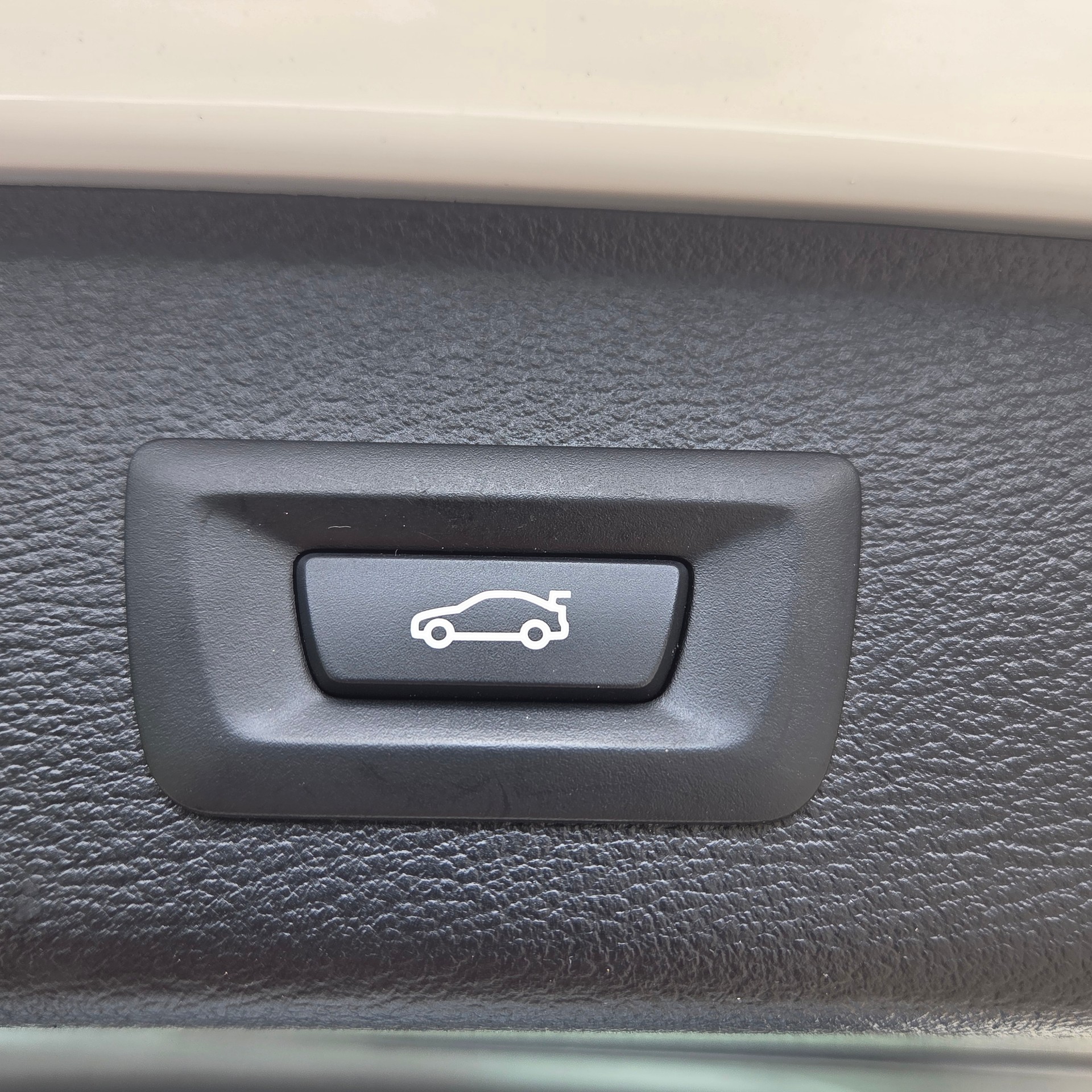 BMW X3 xDrive 20d Steptronic-image-12