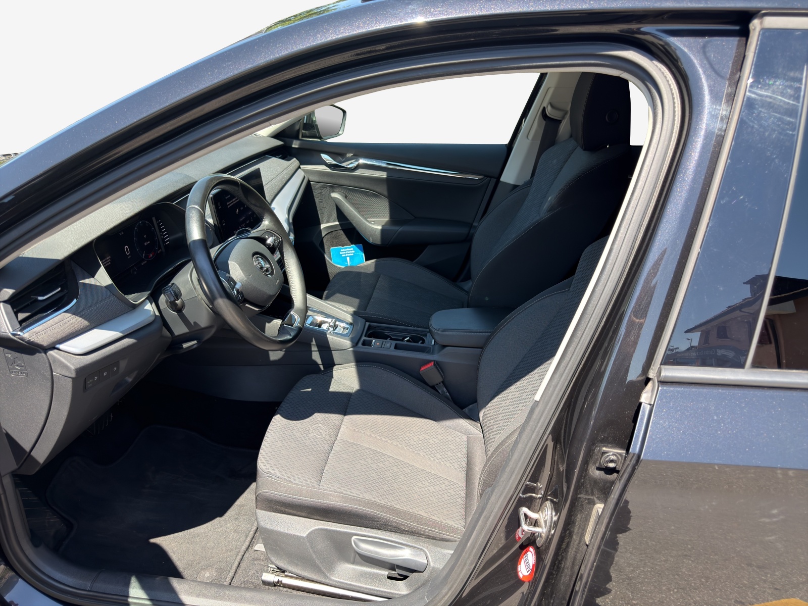 SKODA Octavia Combi 1.5 TSI mHEV DSG Style-image-7