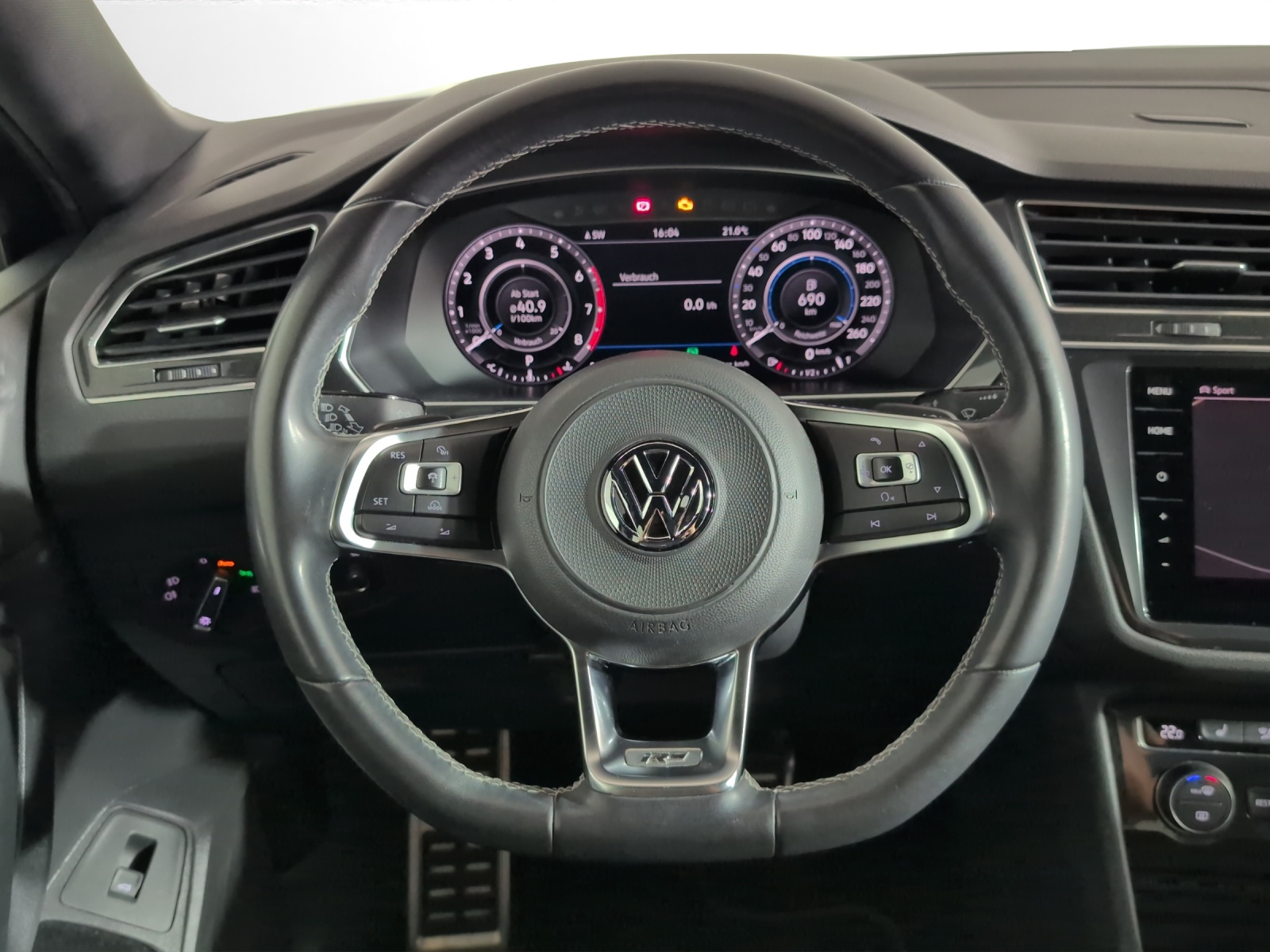 VW Tiguan Allspace 2.0TSI Highline 4Motion DSG-image-11