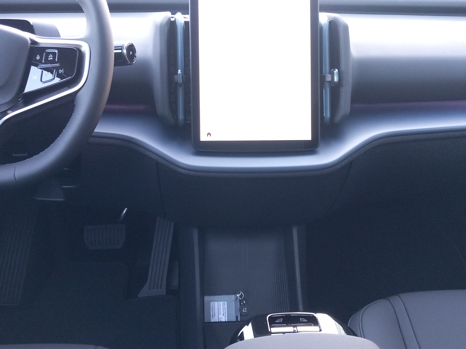 VOLVO EX30 E60 Twin Ultra Performance AWD-image-16