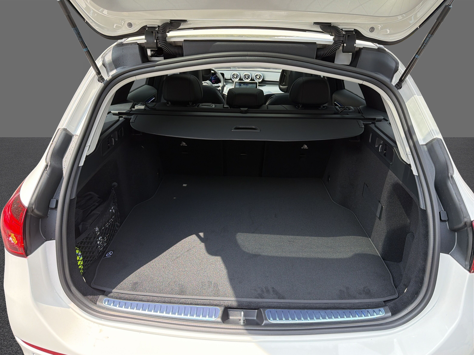 MERCEDES-BENZ C 300 T 4 Matic-image-18