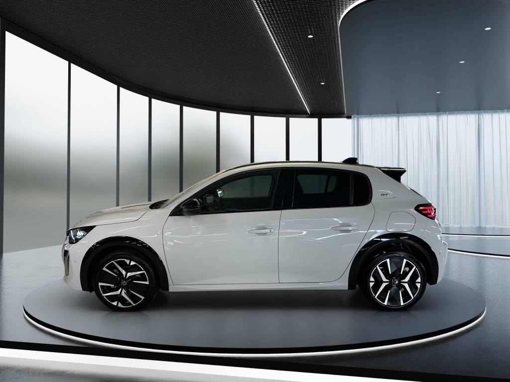 PEUGEOT 208 1.2 MHEV 145 GT-image-2