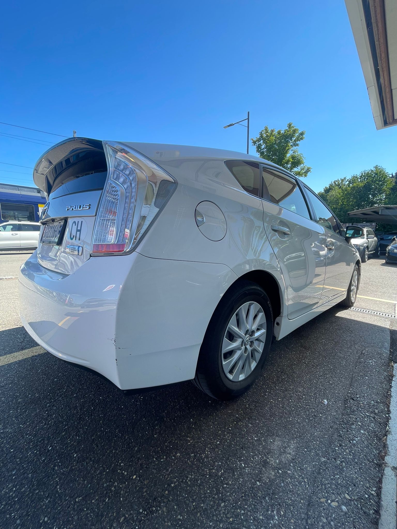 TOYOTA Prius 1.8 16V Plug-in Hybrid Sol Direkt ab Eintausch FIXPREIS-image-4
