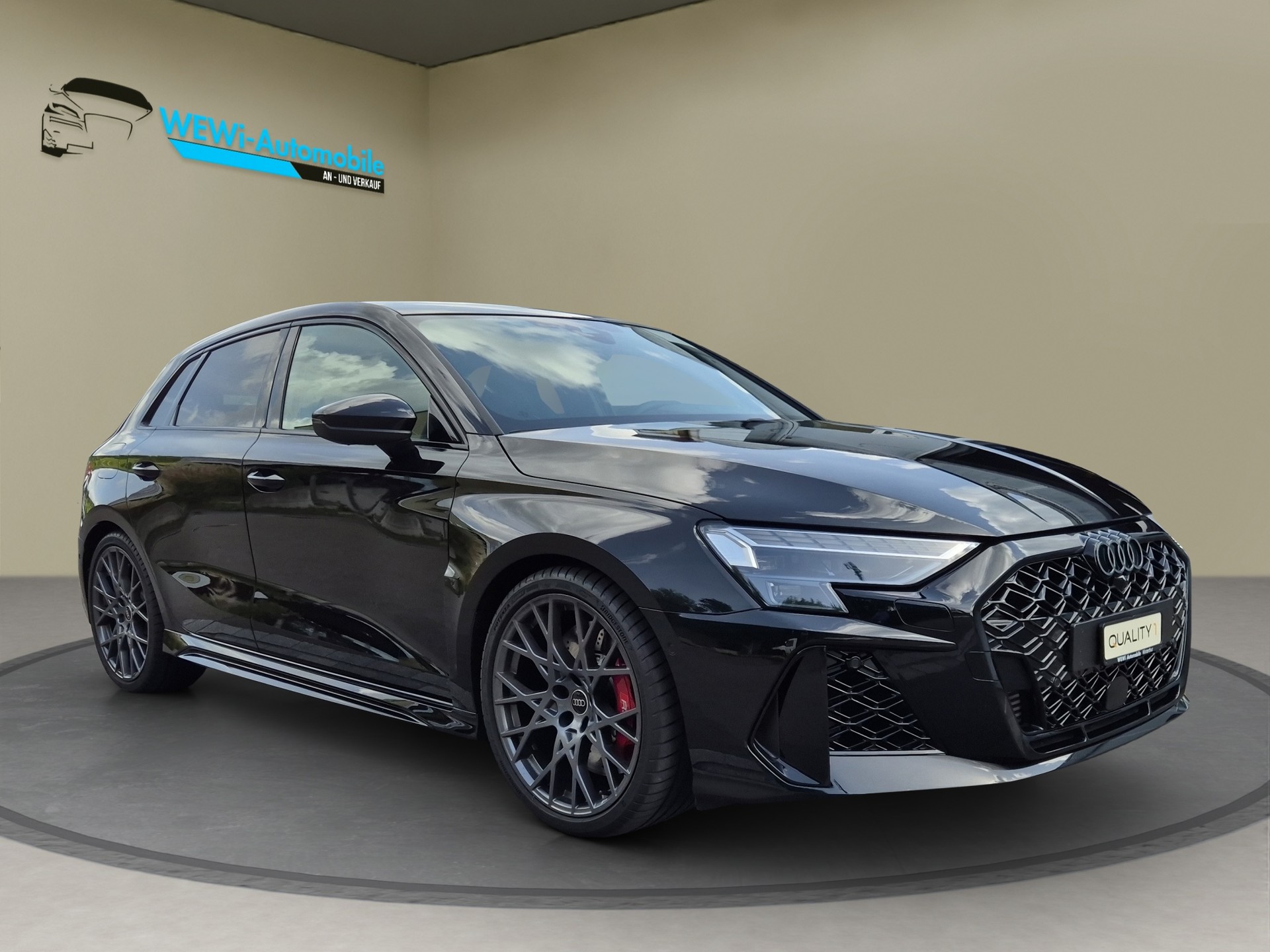 AUDI RS3 Sportback 2.5 TSI quattro S-tronic-image-6