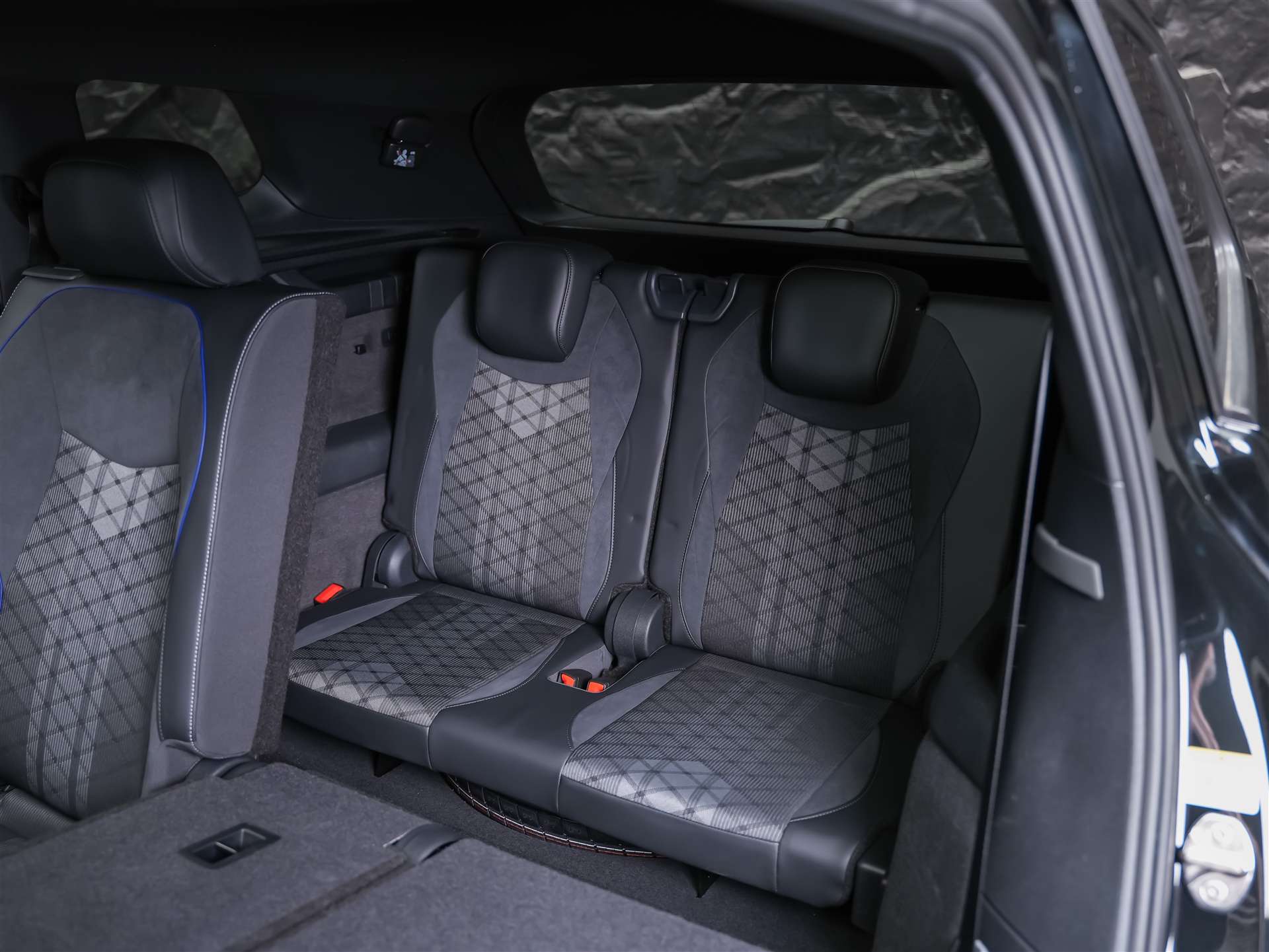 VW Tayron 2.0 TDI SCR R-Line 4Motion DSG *7 Plätzer*Panorama*Massage*-image-16