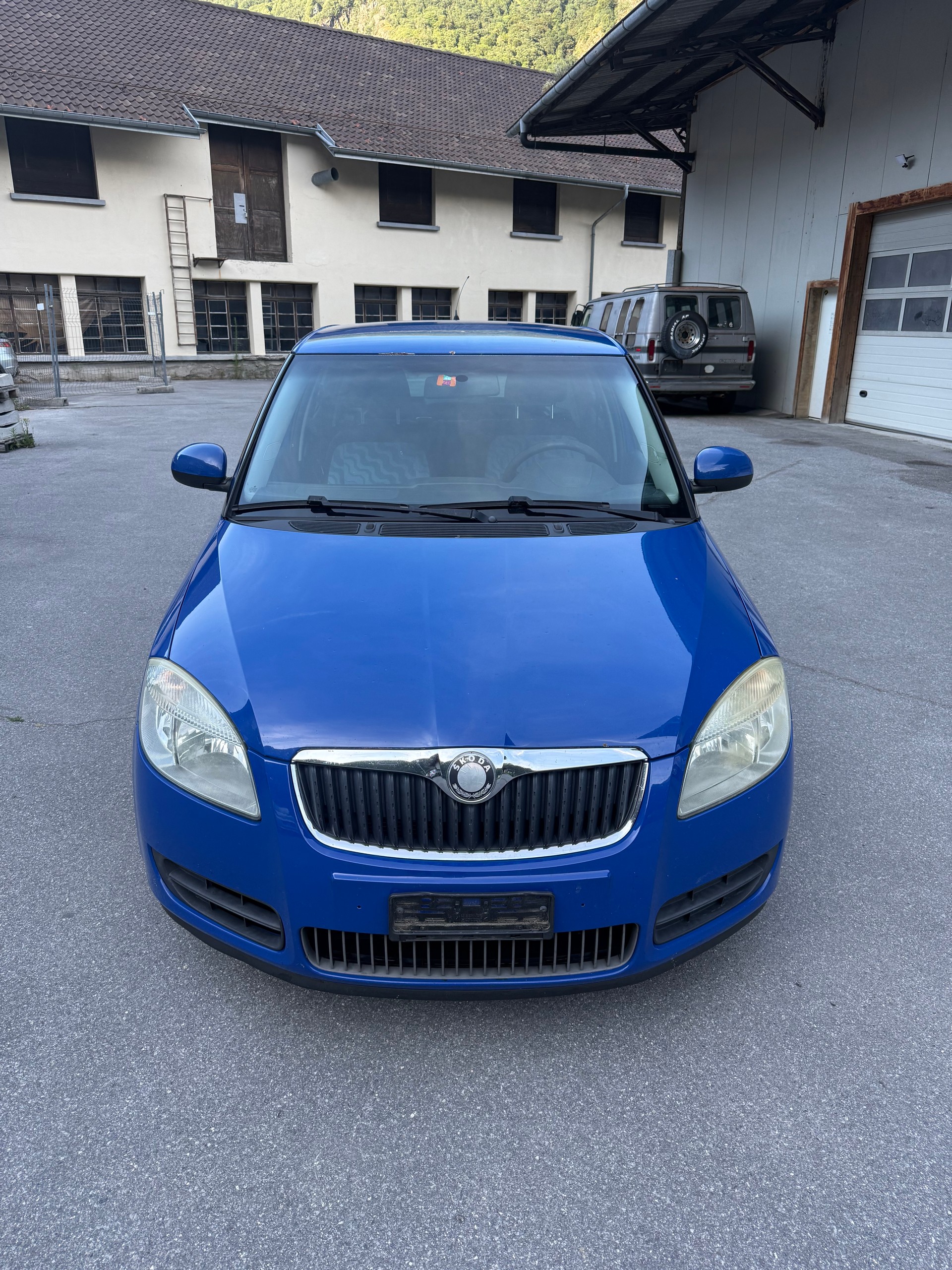 SKODA Fabia 1.2 Entry-image-1