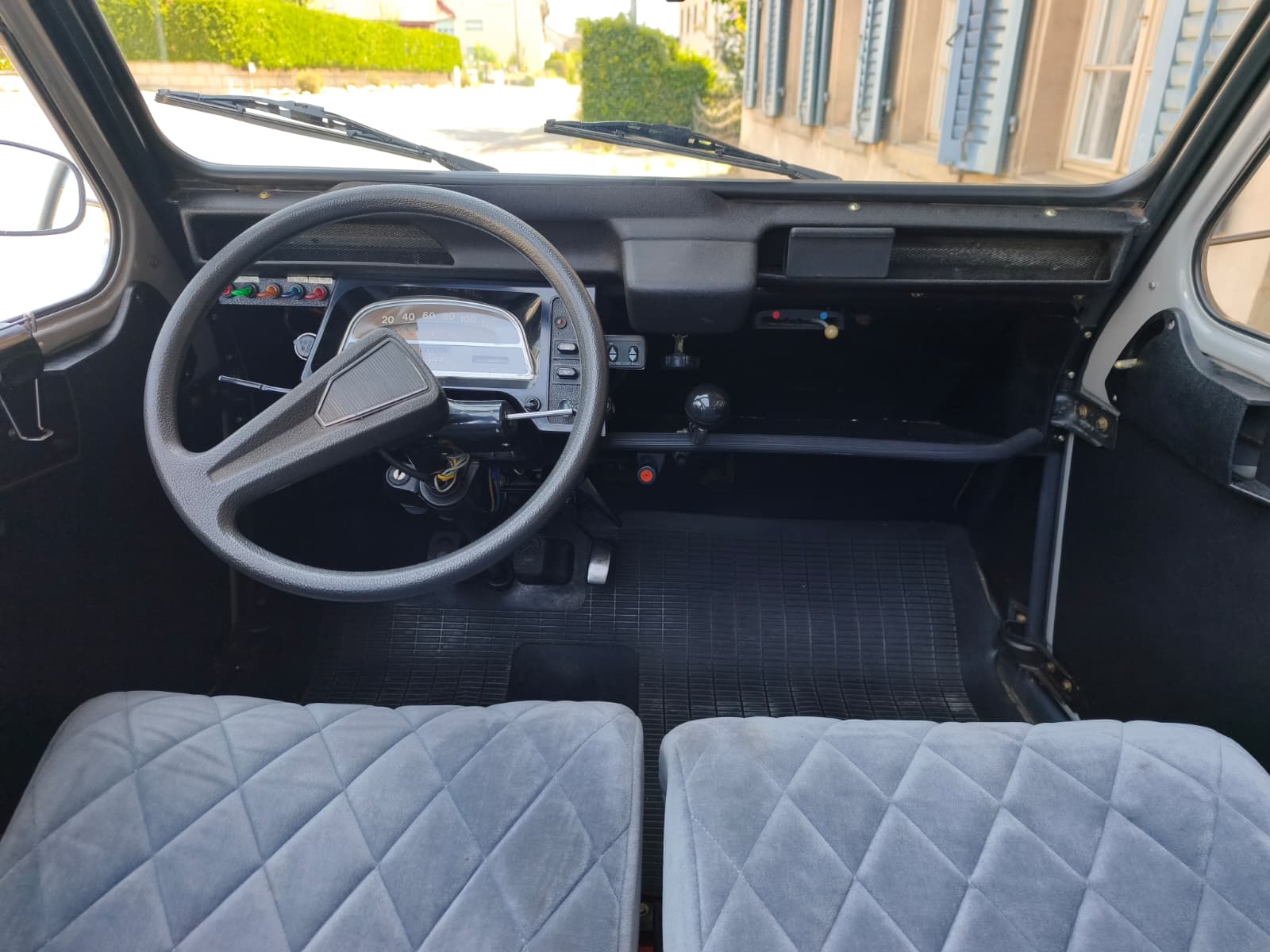 CITROEN 2CV-image-8