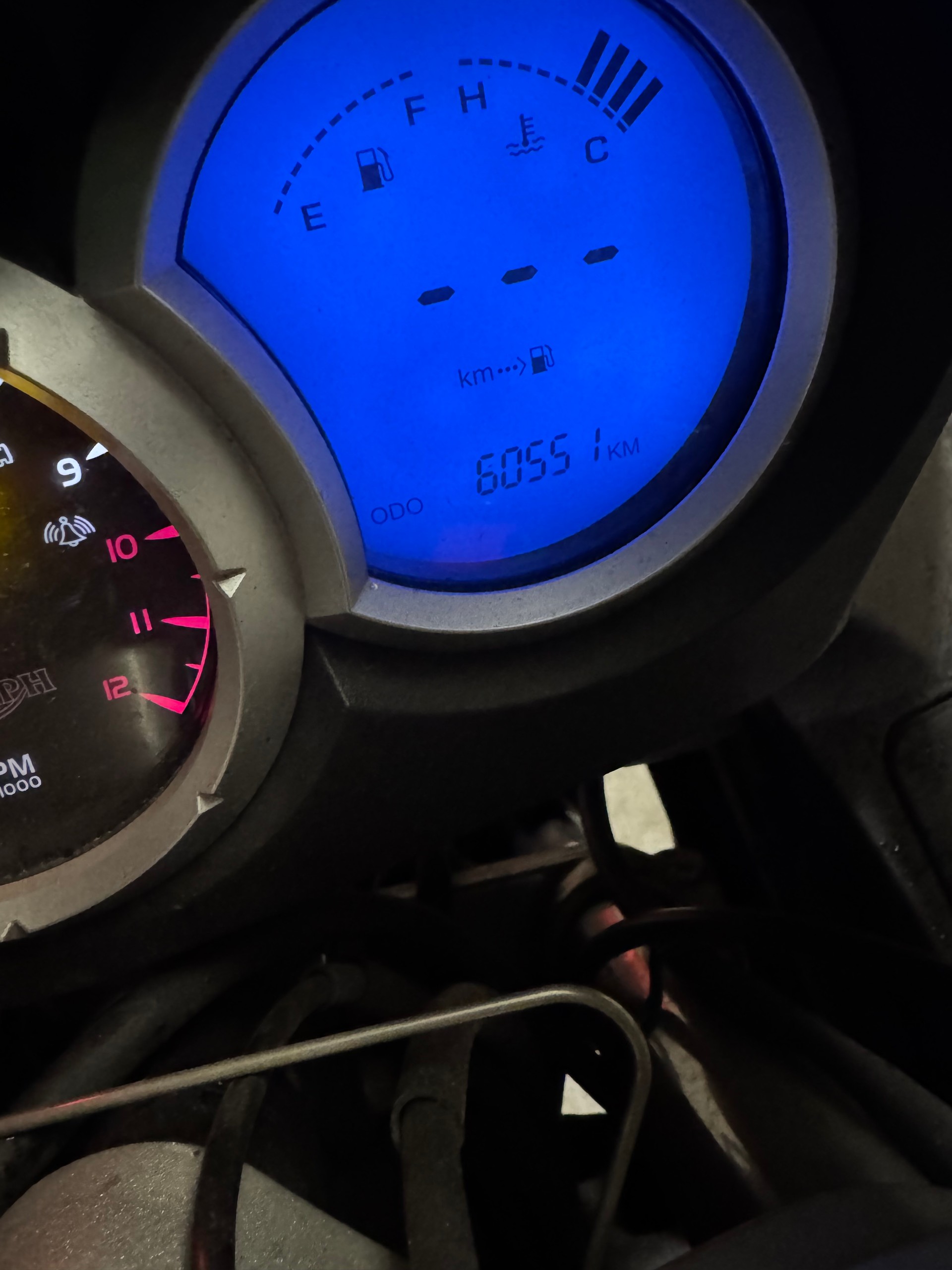 TRIUMPH Sprint ST ABS 1050-image-9