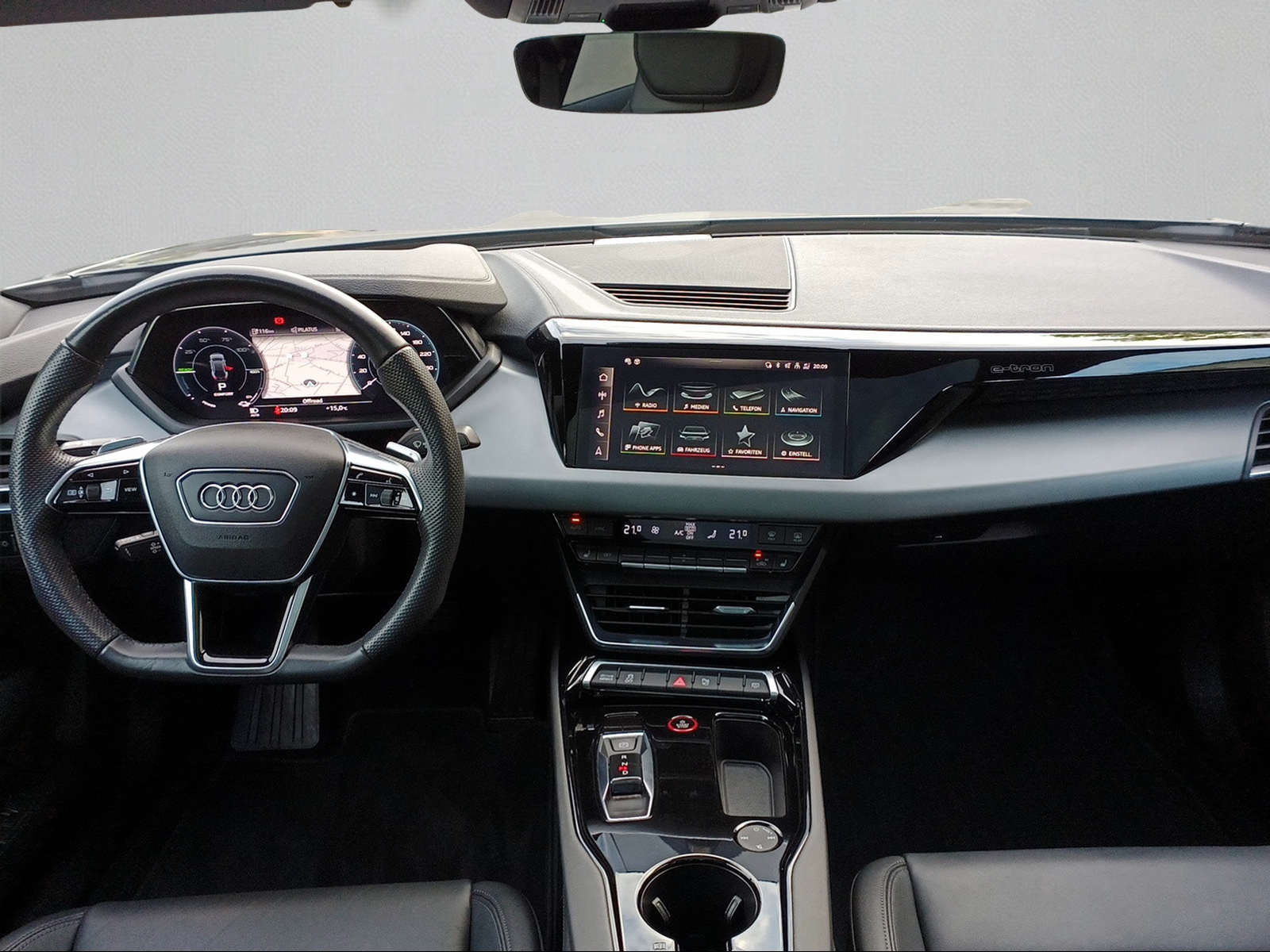 AUDI e-tron GT quattro-image-12
