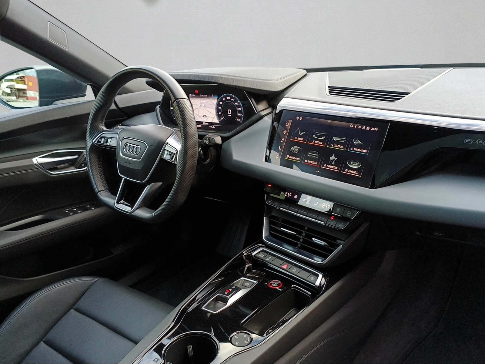 AUDI e-tron GT quattro-image-14