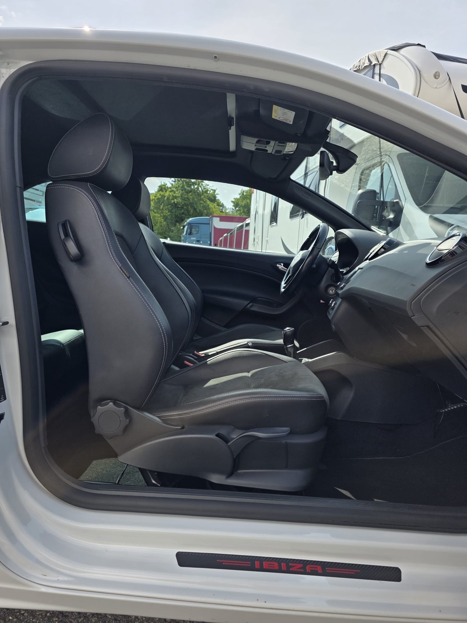 SEAT Ibiza SC 1.8 TSI Cupra-image-7