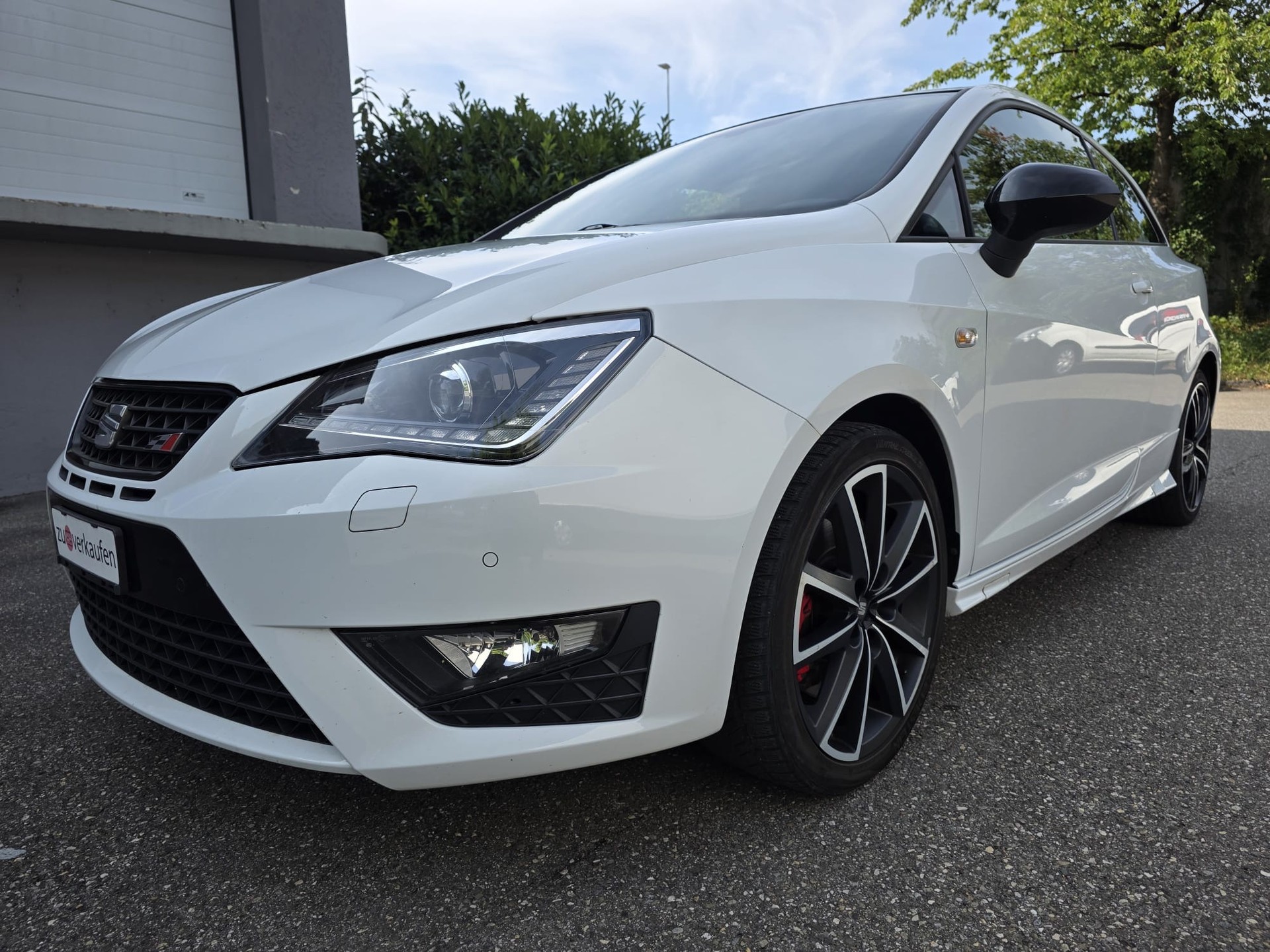 SEAT Ibiza SC 1.8 TSI Cupra-image-0