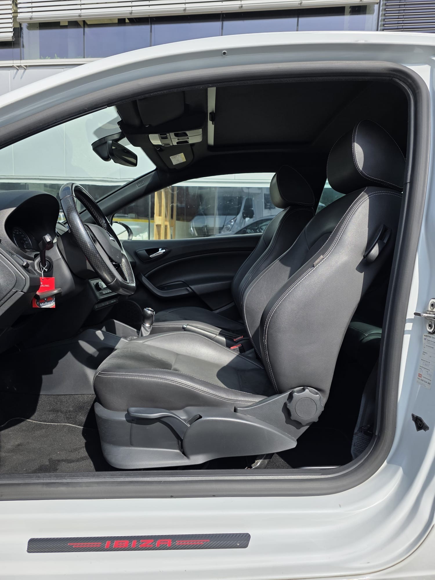 SEAT Ibiza SC 1.8 TSI Cupra-image-6
