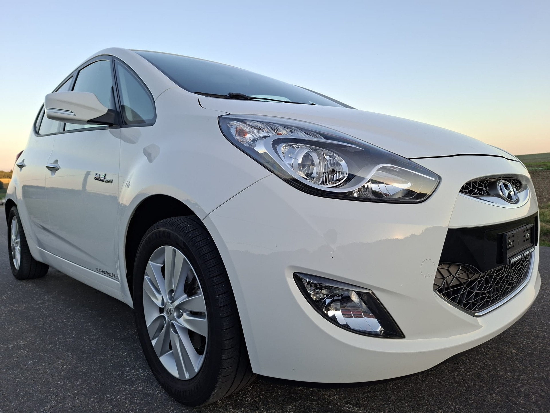 HYUNDAI iX20 1.6 Premium-image-2