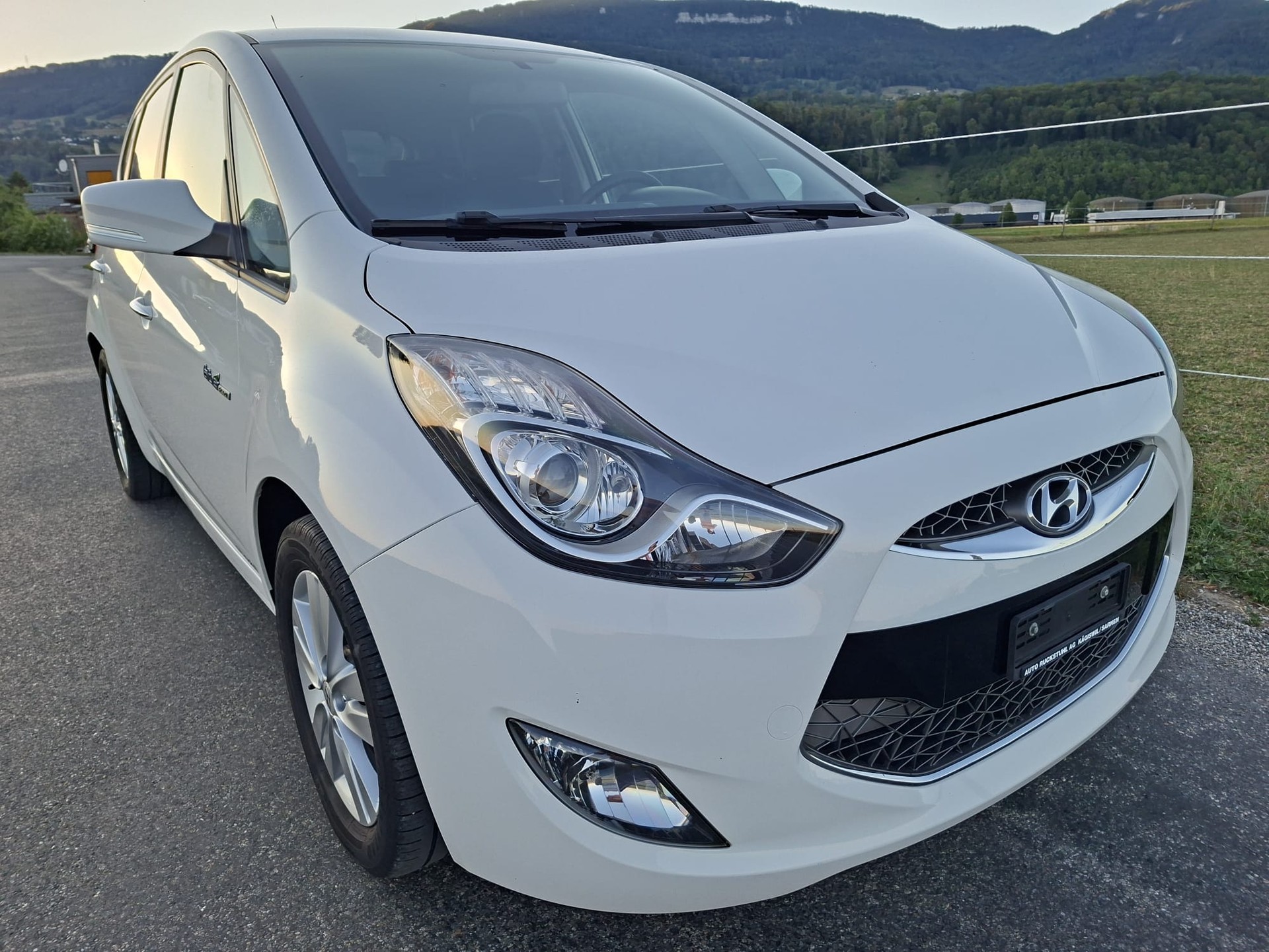 HYUNDAI iX20 1.6 Premium-image-0