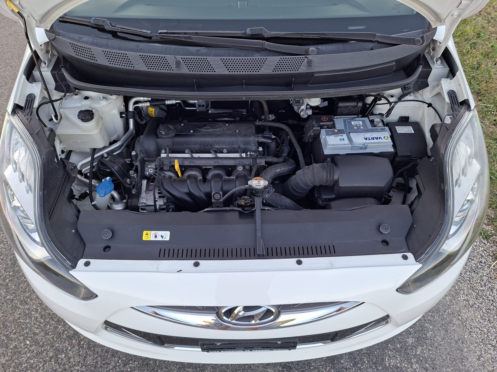 HYUNDAI iX20 1.6 Premium-image-10