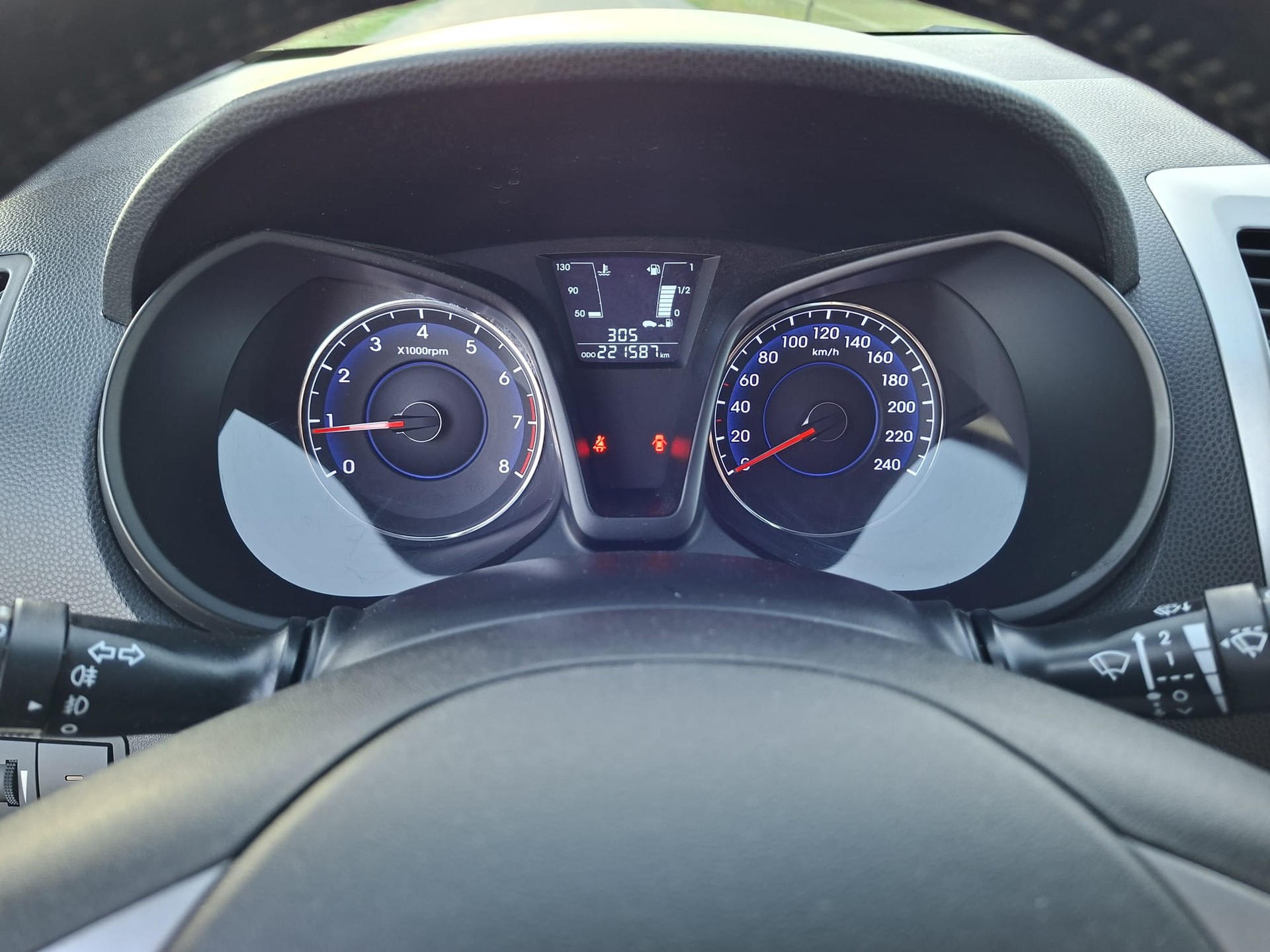 HYUNDAI iX20 1.6 Premium-image-15