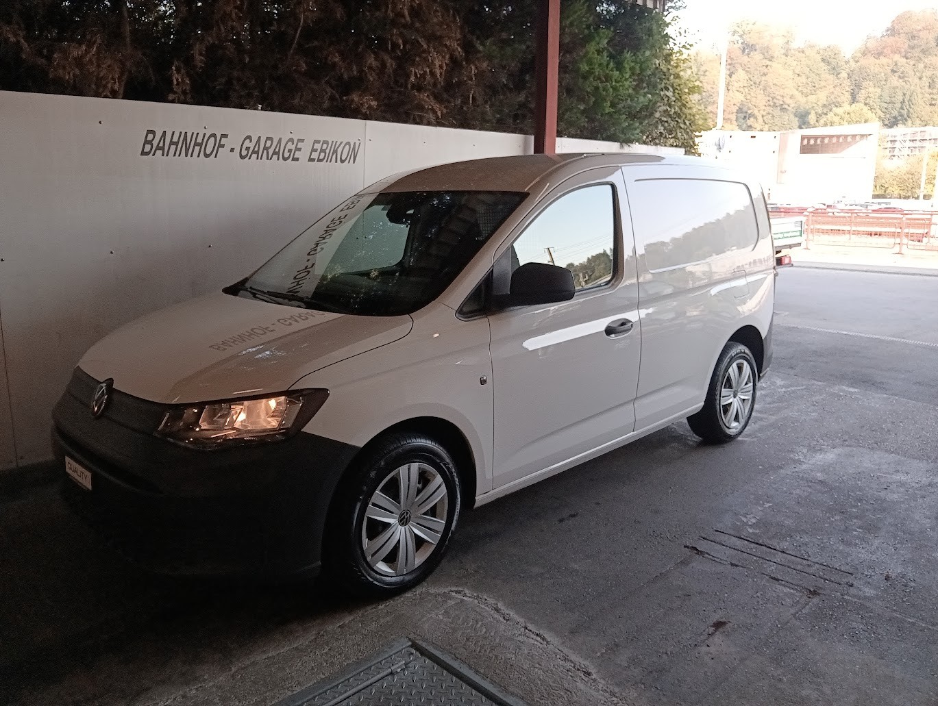 VW Caddy Cargo 1.5 TSI Entry-image-4