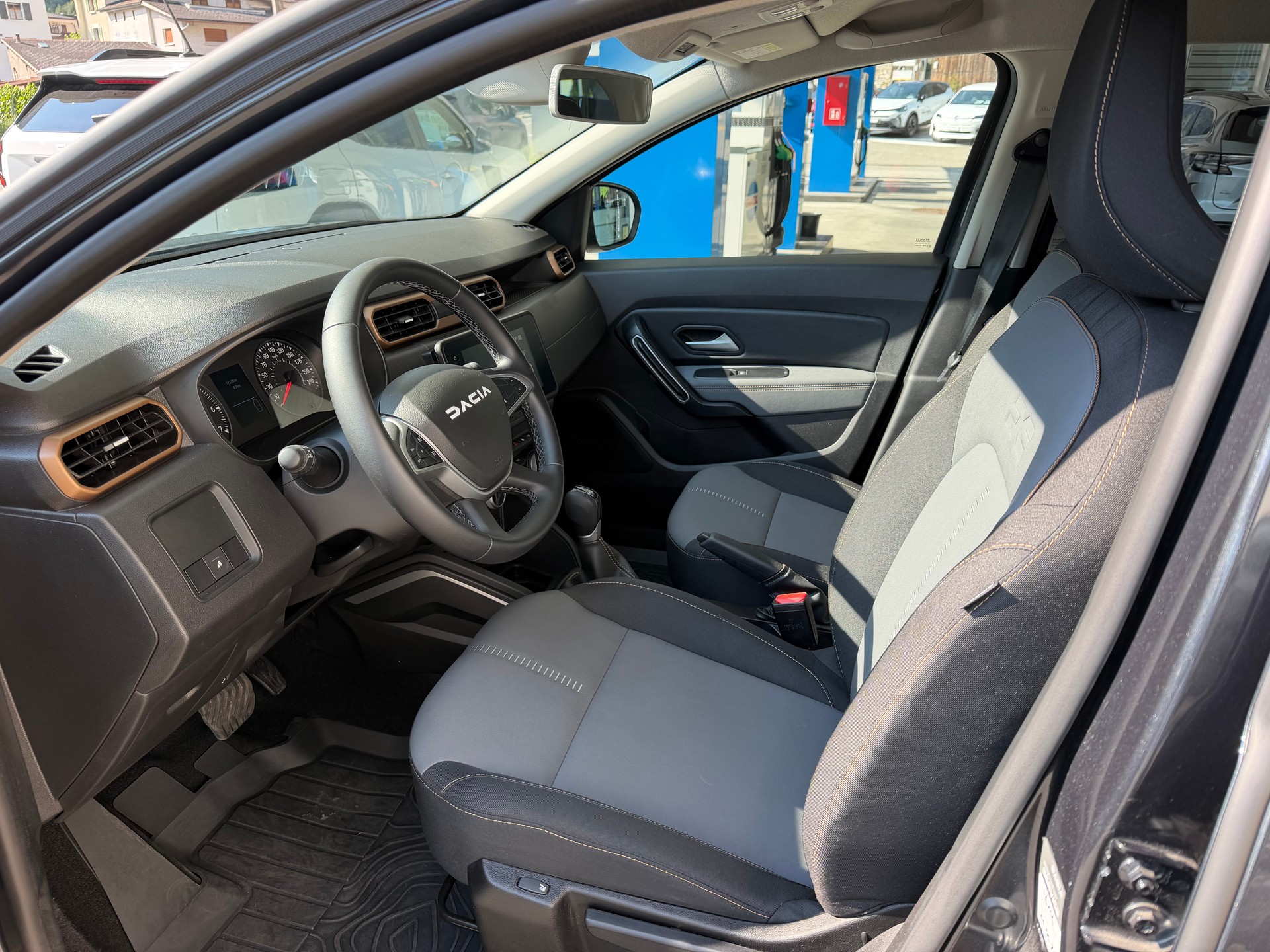 DACIA Duster TCe 150 Extreme EDC 4x2-image-4