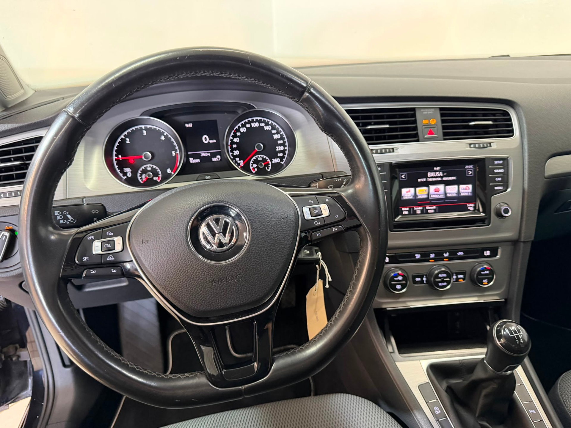 VW Golf 1.6 TDI Comfortline-image-8