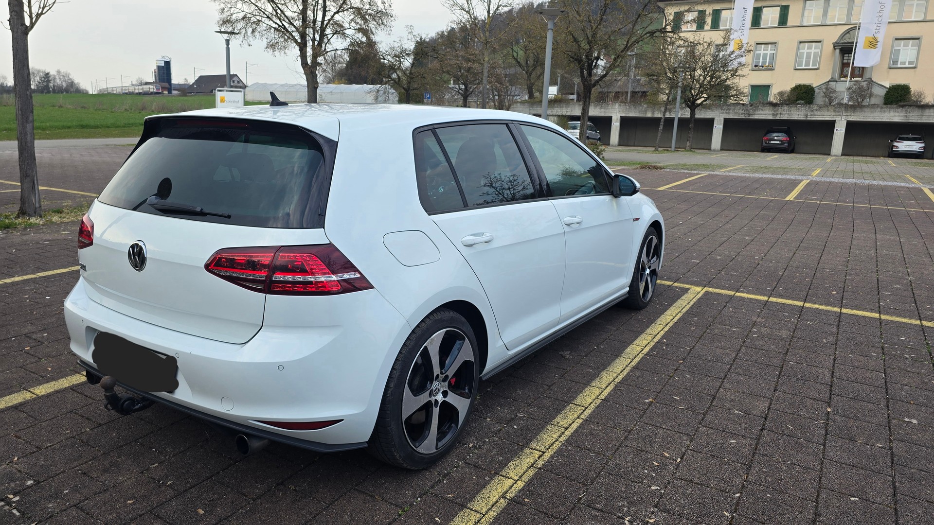 VW 2.0 TSI GTI Performance-image-1