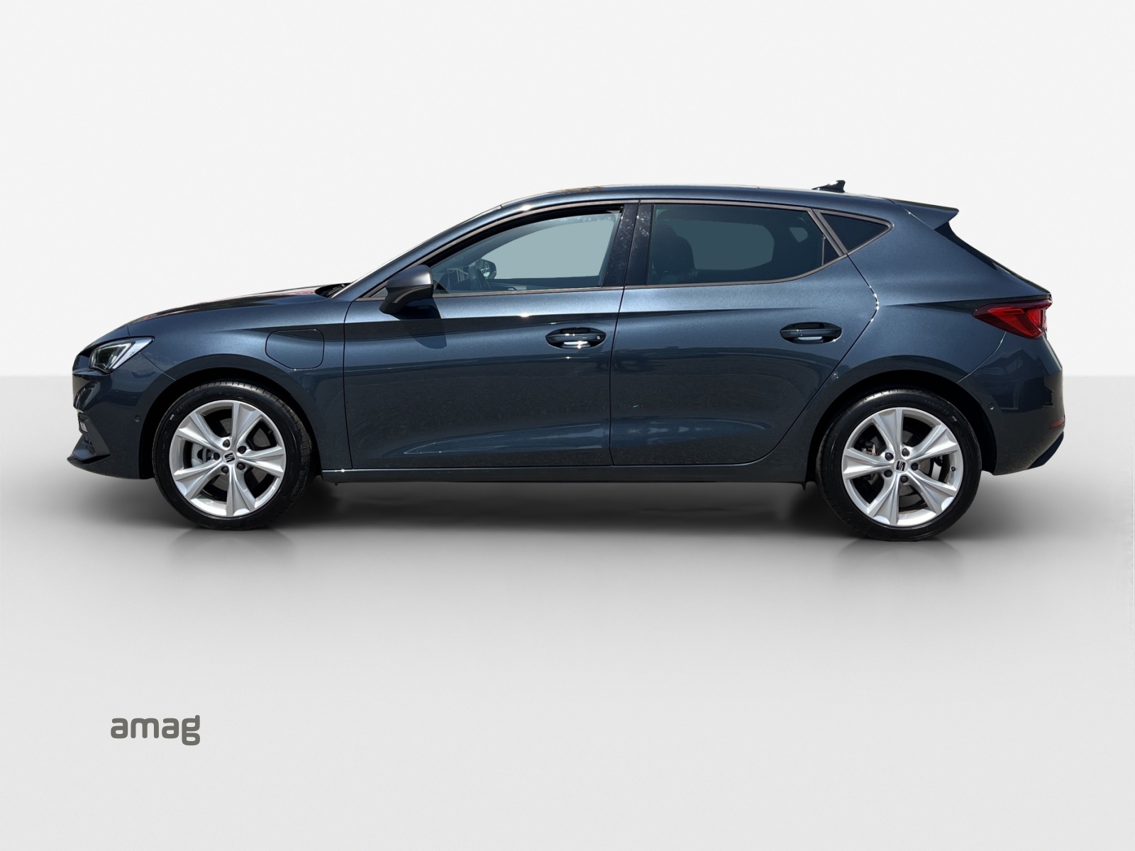 SEAT Leon 1.5 eHybrid pHEV DSG FR-image-1