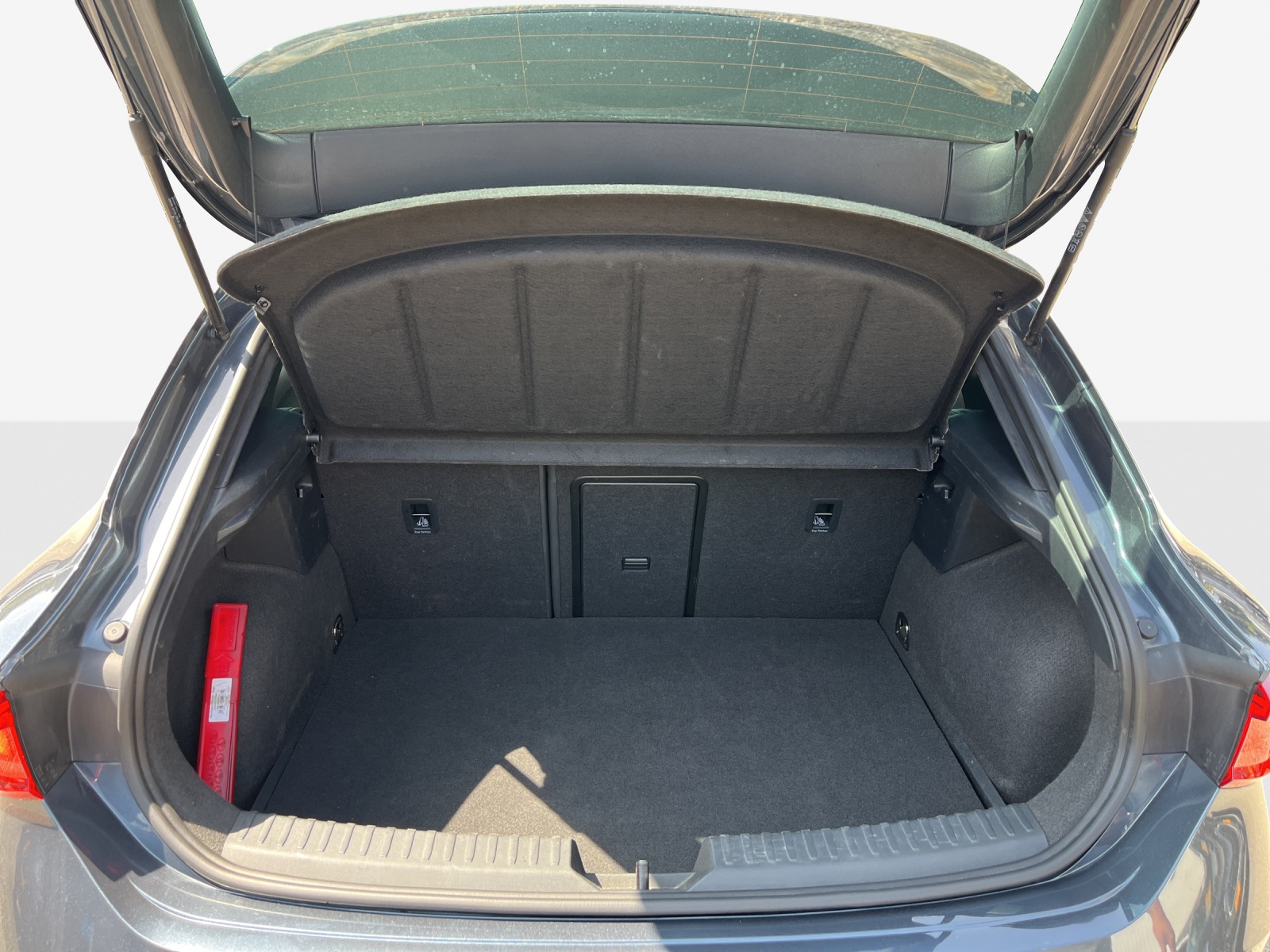 SEAT Leon 1.5 eHybrid pHEV DSG FR-image-12