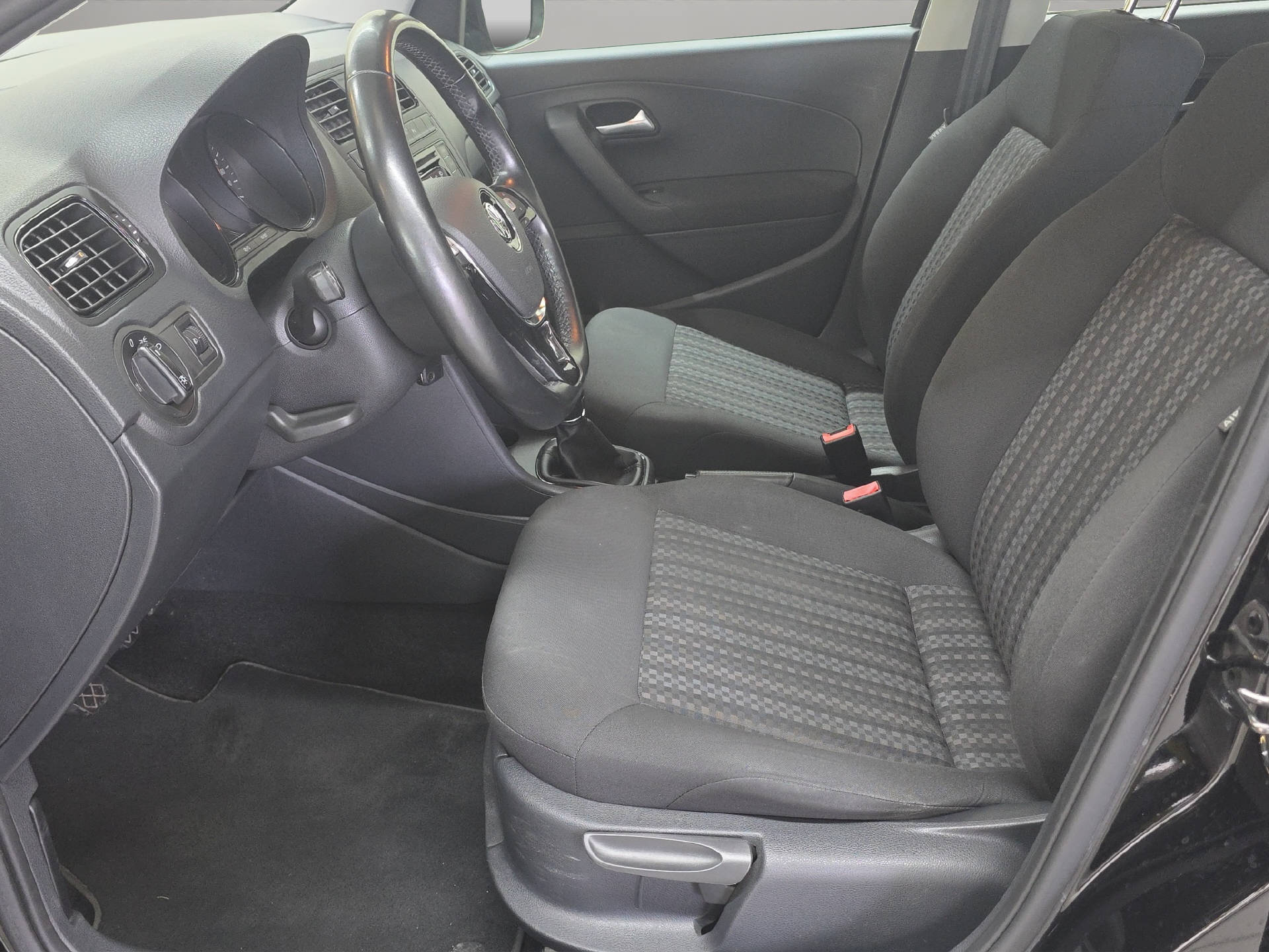 VW Polo 1.0 MPI 60 BlueMT Trendline-image-5