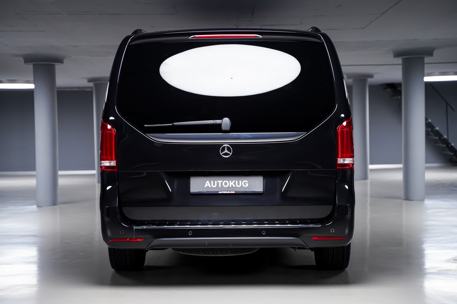MERCEDES-BENZ V 250 d Swiss Edition lang AMG Line 4Matic 7G-Tronic-image-5