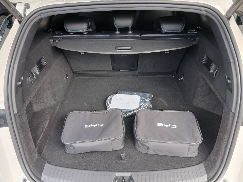 BYD Seal 6 DM-i Touring Comfort-image-4