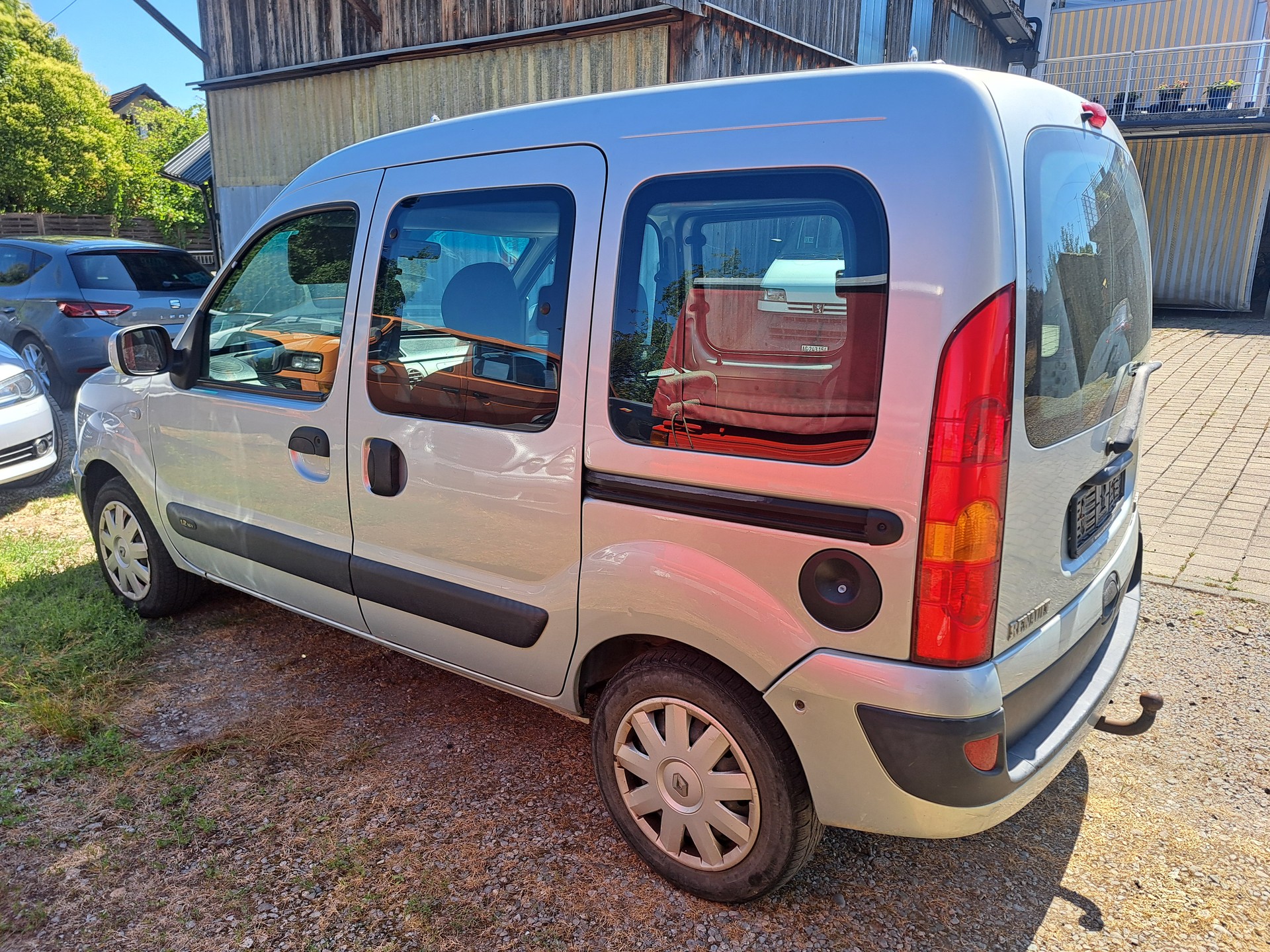 RENAULT Kangoo 1.2 16V Oasis-image-1