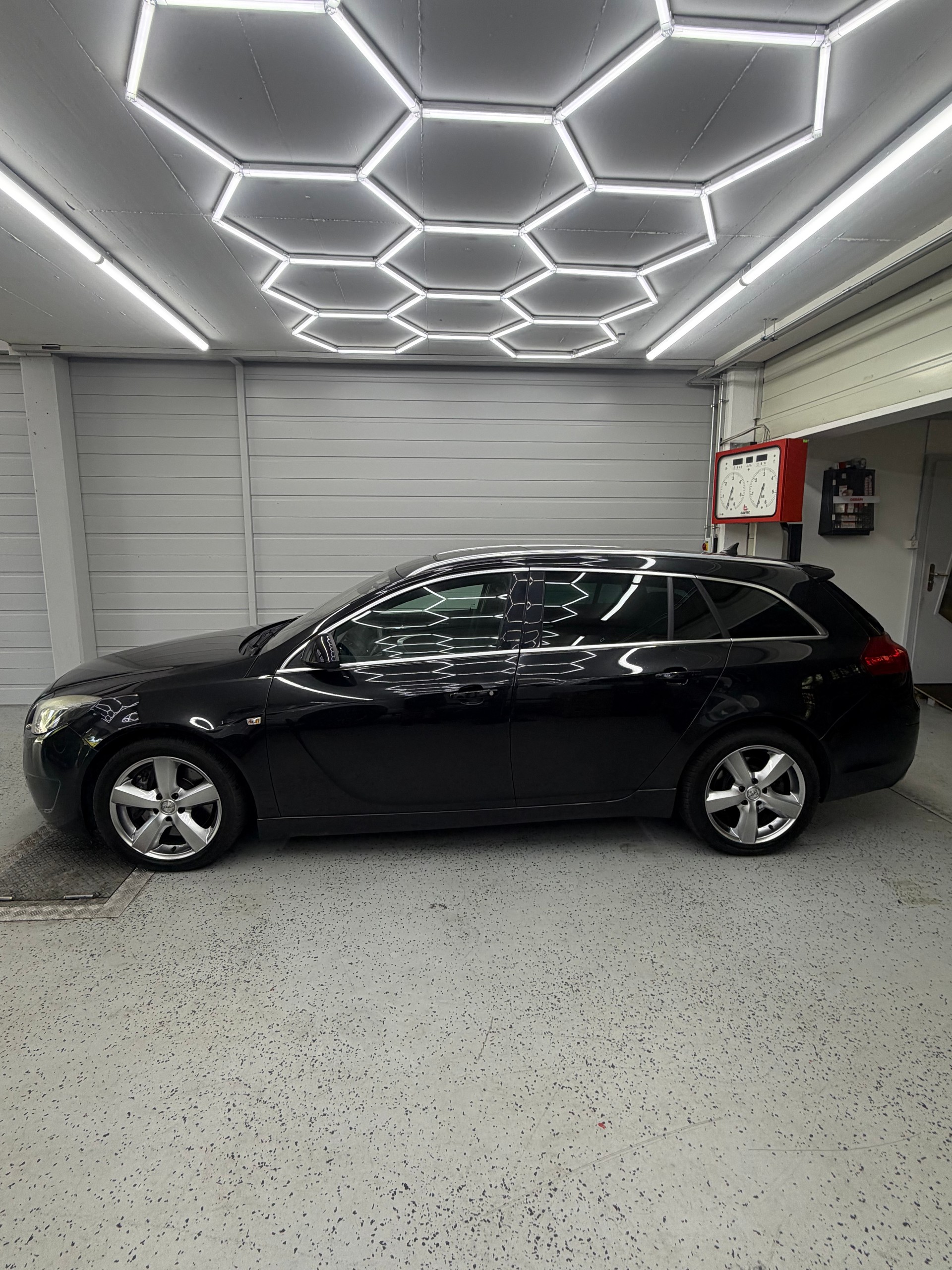 OPEL Insignia Sports Tourer 2.8 Turbo OPC 4WD-image-2