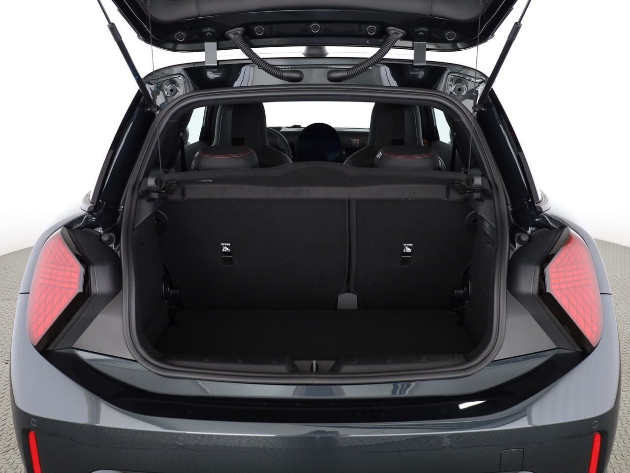 MINI Cooper John Cooper Works DKG-image-8