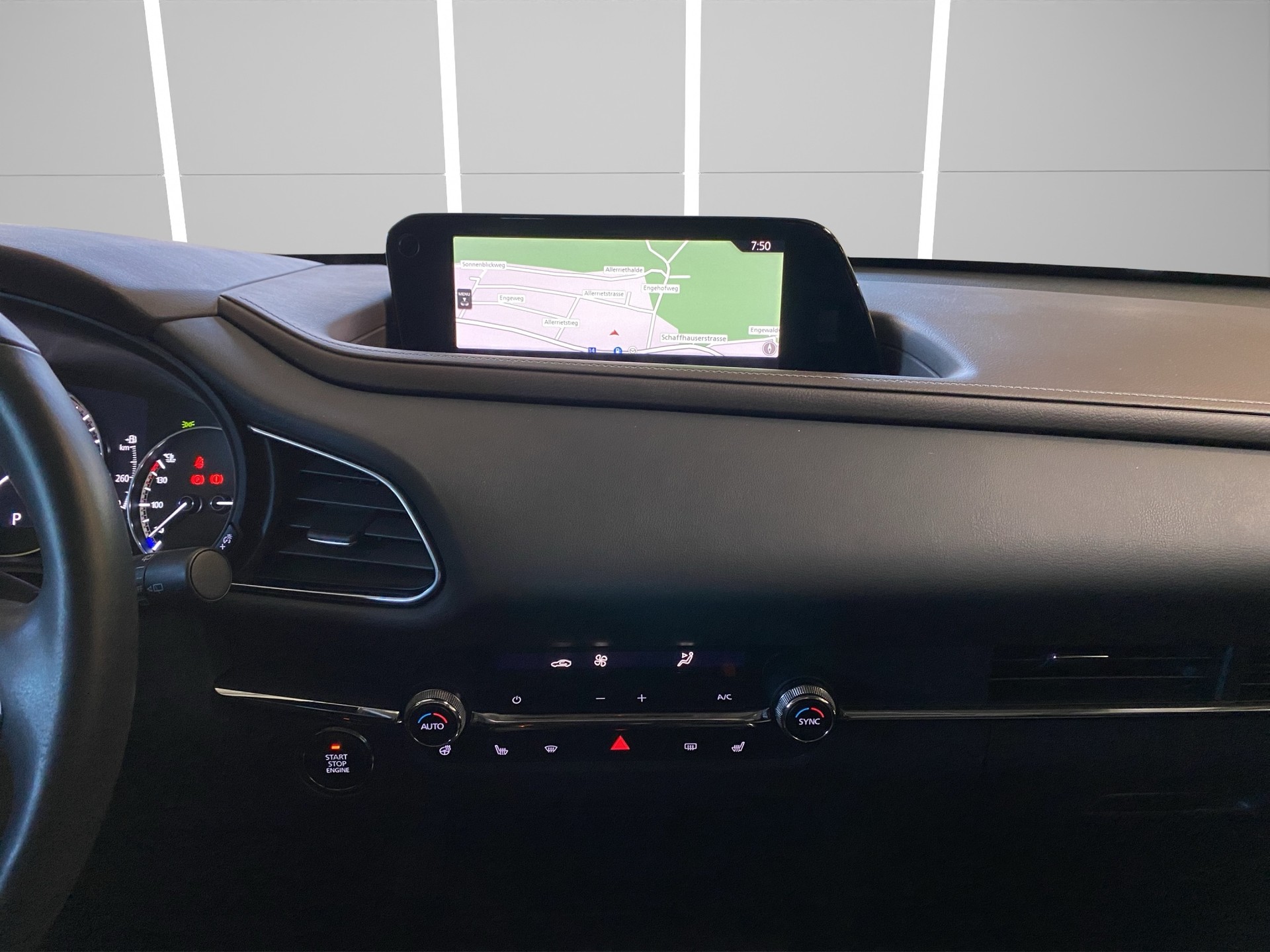 MAZDA CX-30 SKYACTIV-X M Hybrid 180 Revolution AWD Automat-image-13