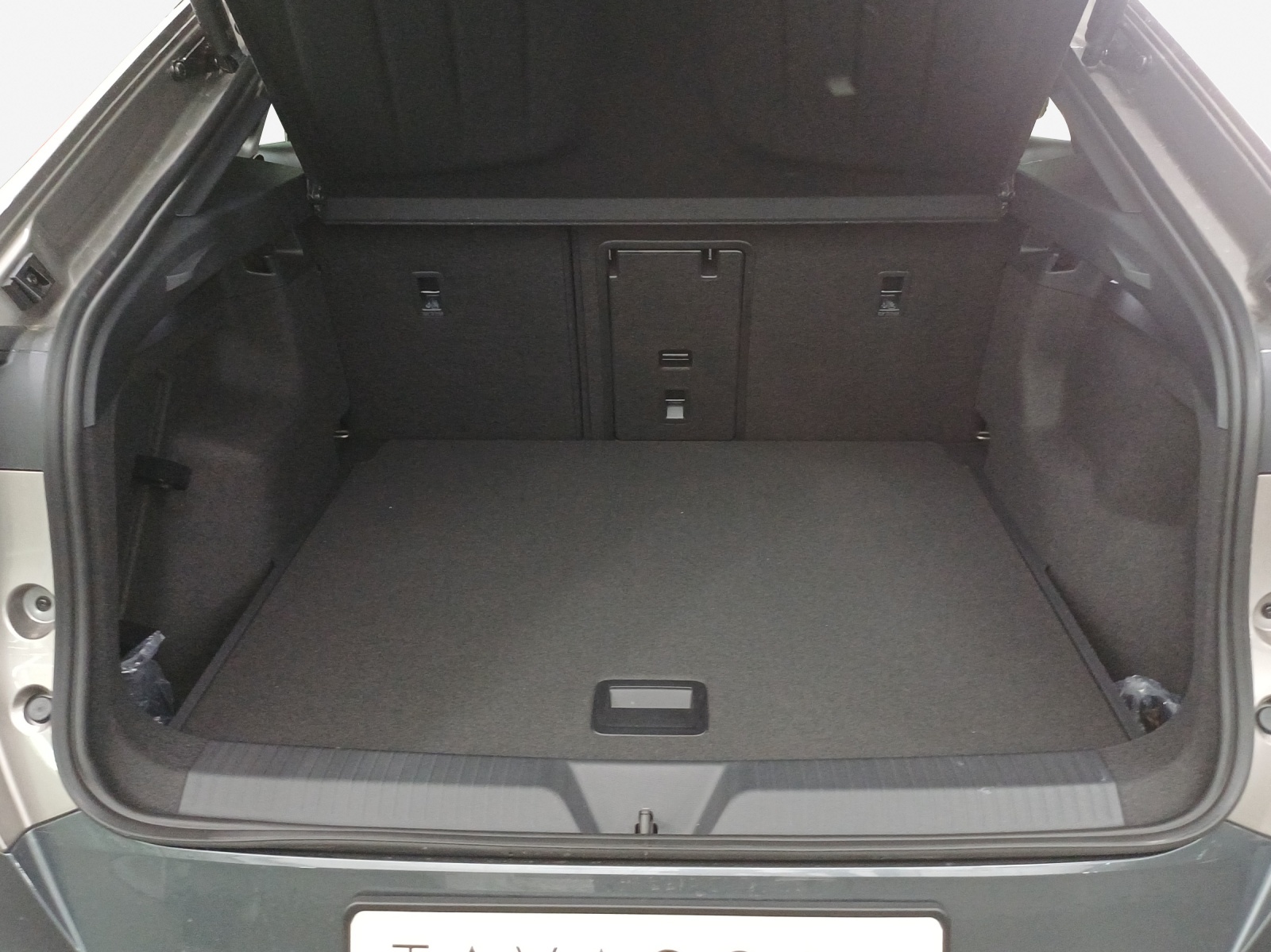 CUPRA Tavascan Type 9 77 kWh Adrenaline-image-12