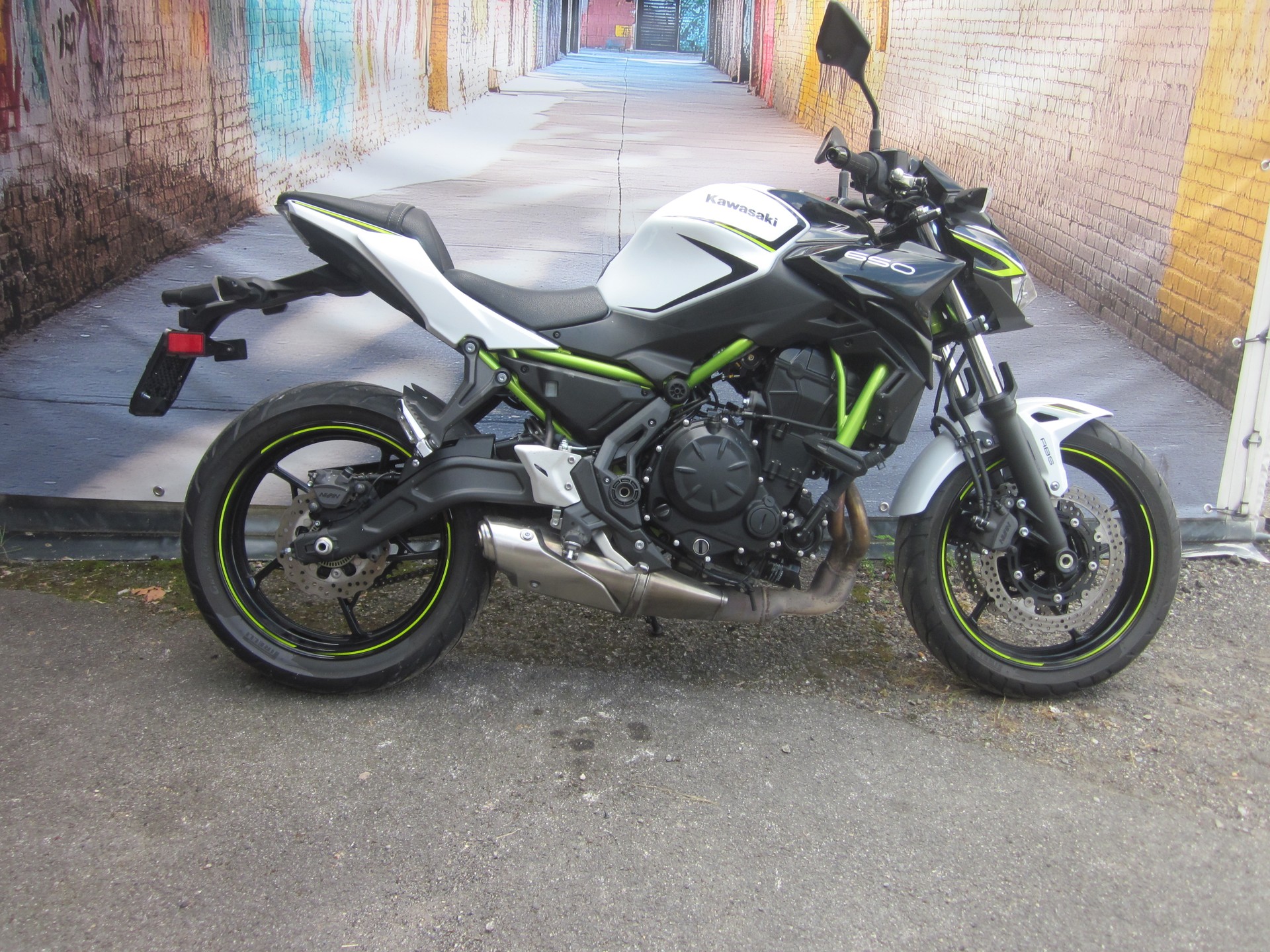 KAWASAKI Z 650 (35kW)-image-1