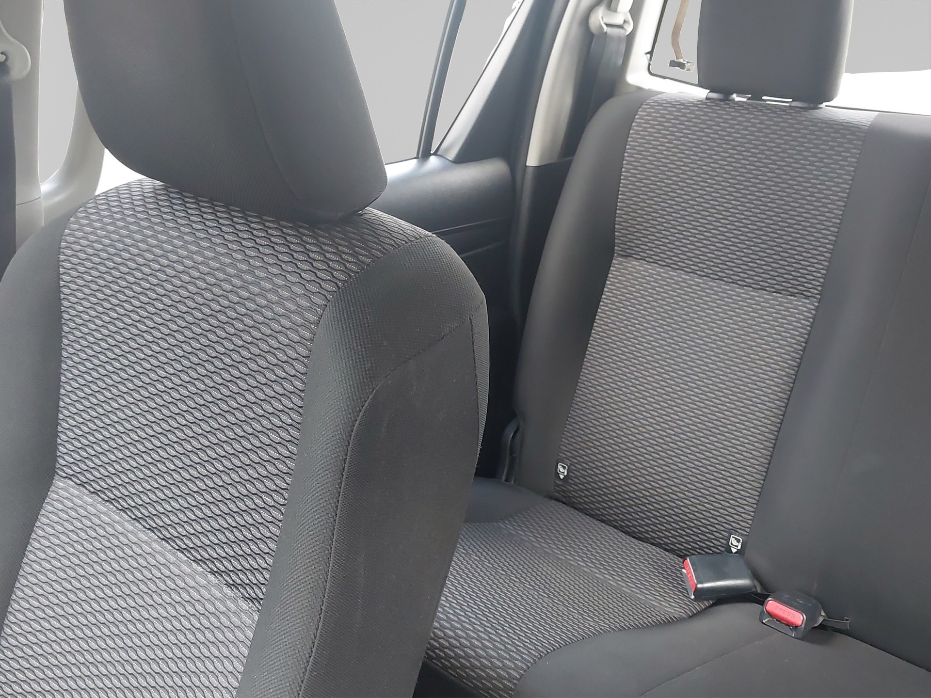 TOYOTA Hilux Double Cab.-Pick-up 2.4 D-4D 150 Comfort-image-11