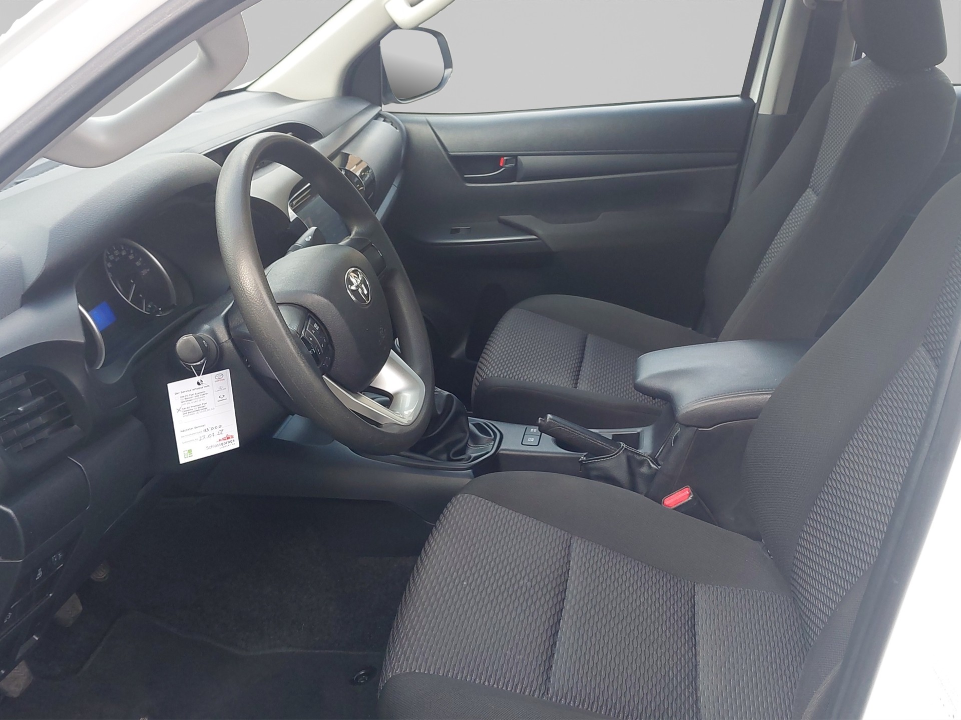 TOYOTA Hilux Double Cab.-Pick-up 2.4 D-4D 150 Comfort-image-7