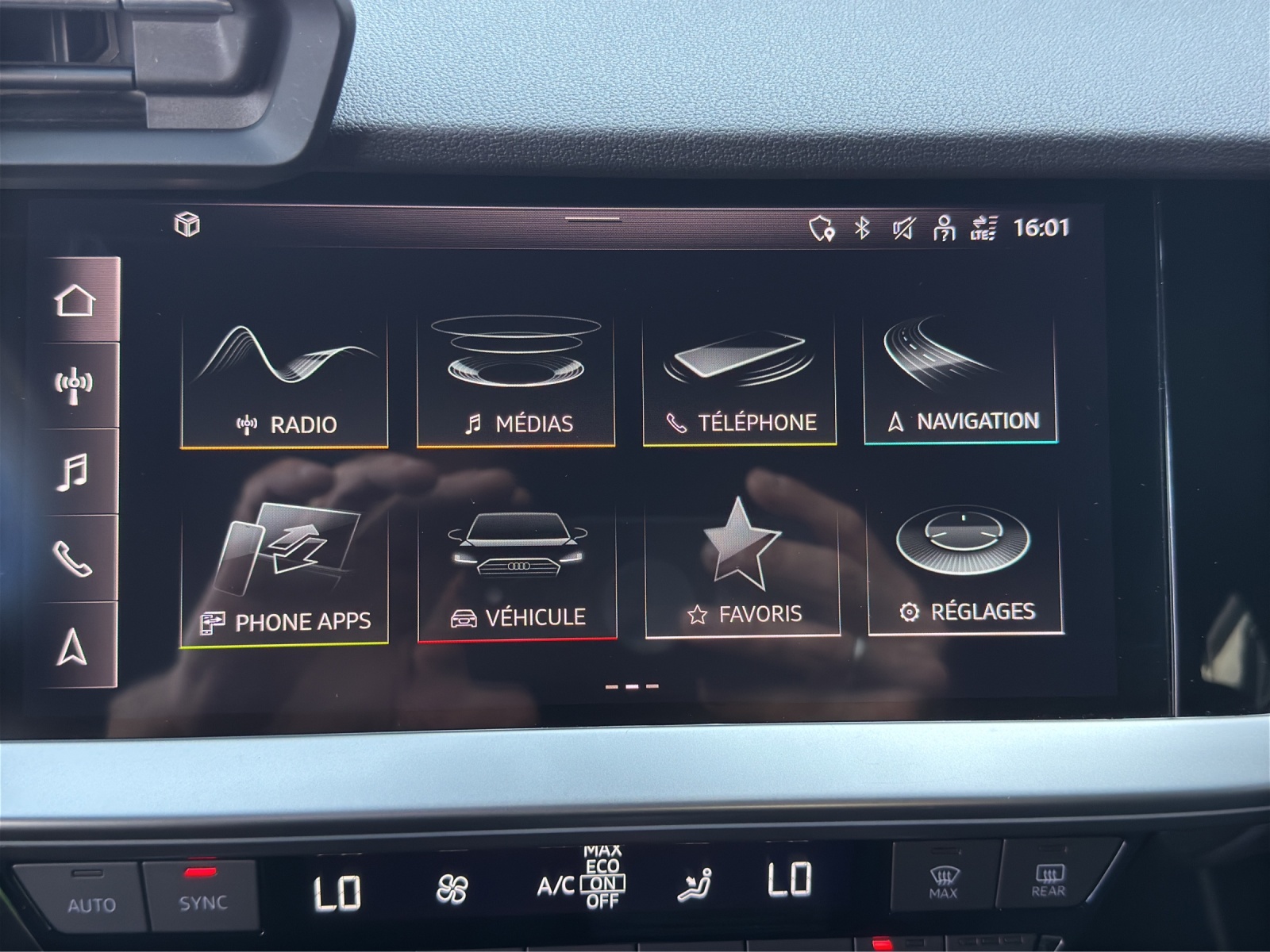 AUDI S3 Limousine 2.0 TFSI quattro S-tronic-image-15
