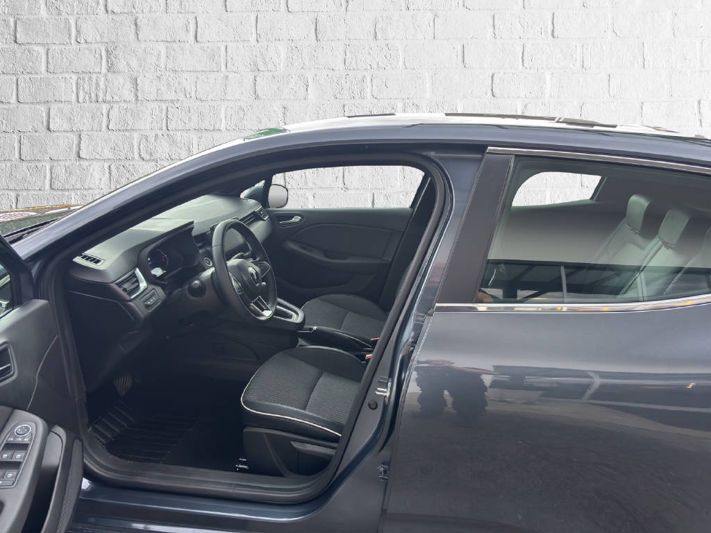 RENAULT Clio INTENS E-TECH 140-image-5