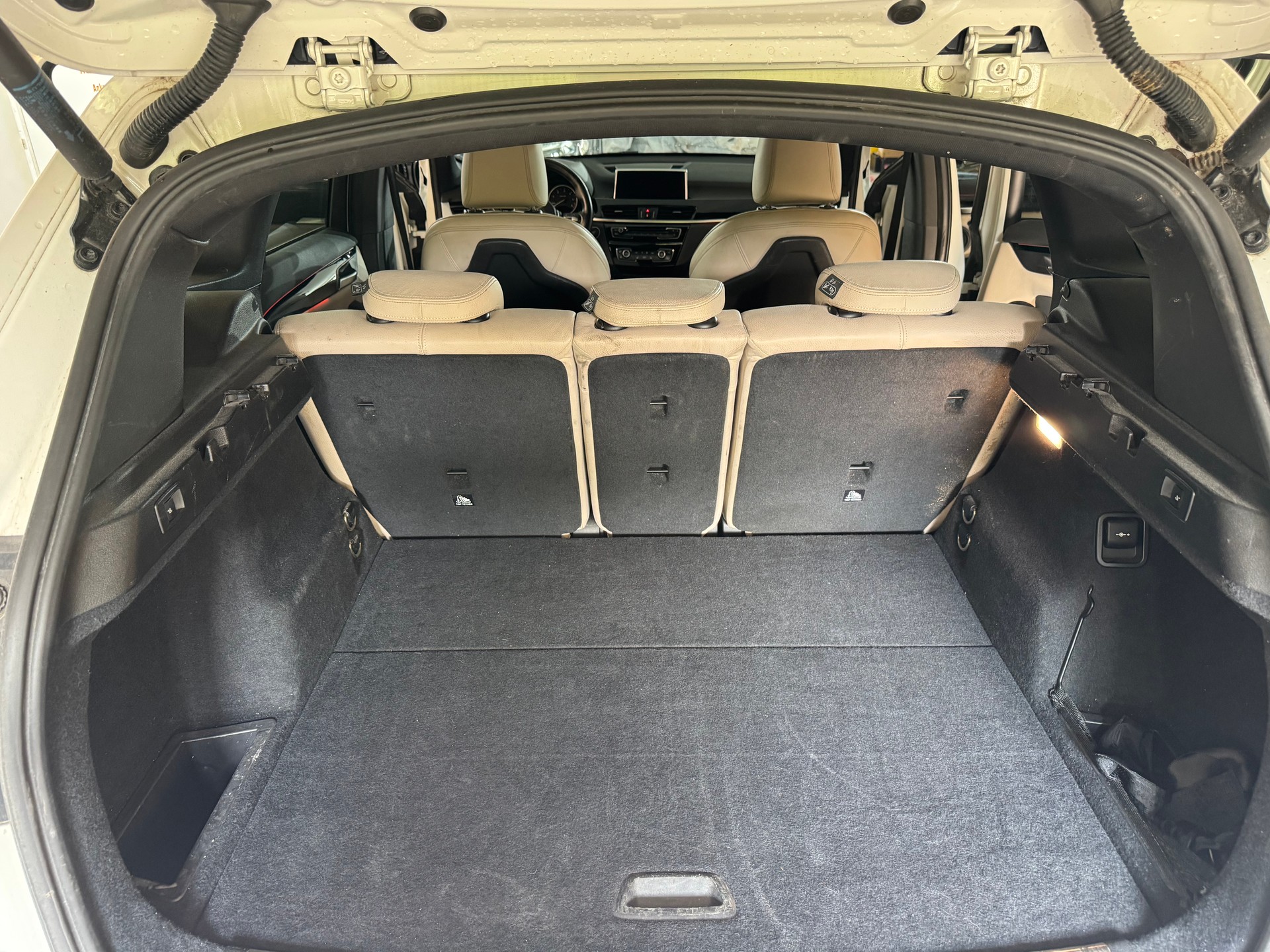 BMW X1 xDrive 25d M Sport Steptronic-image-13