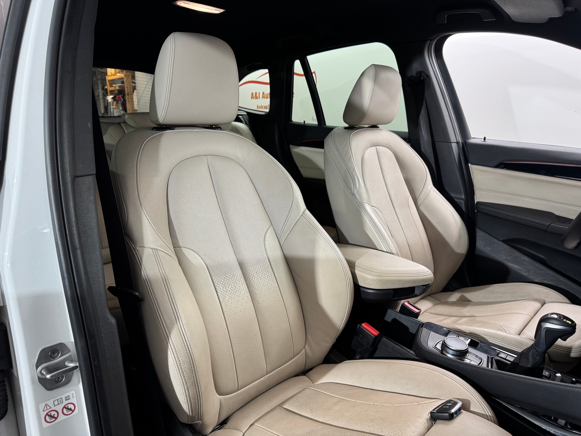 BMW X1 xDrive 25d M Sport Steptronic-image-10