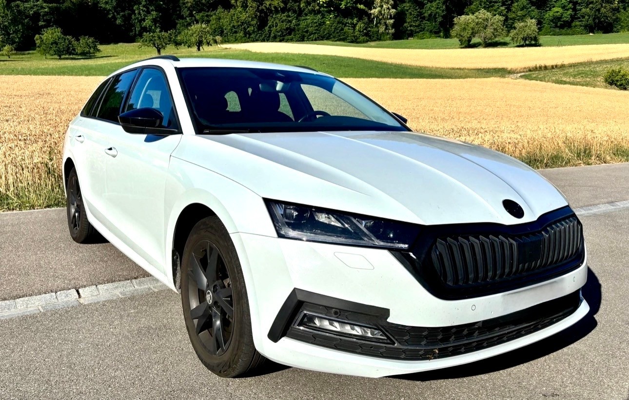 SKODA Octavia Combi 1.4 TSI PHEV DSG-image-0
