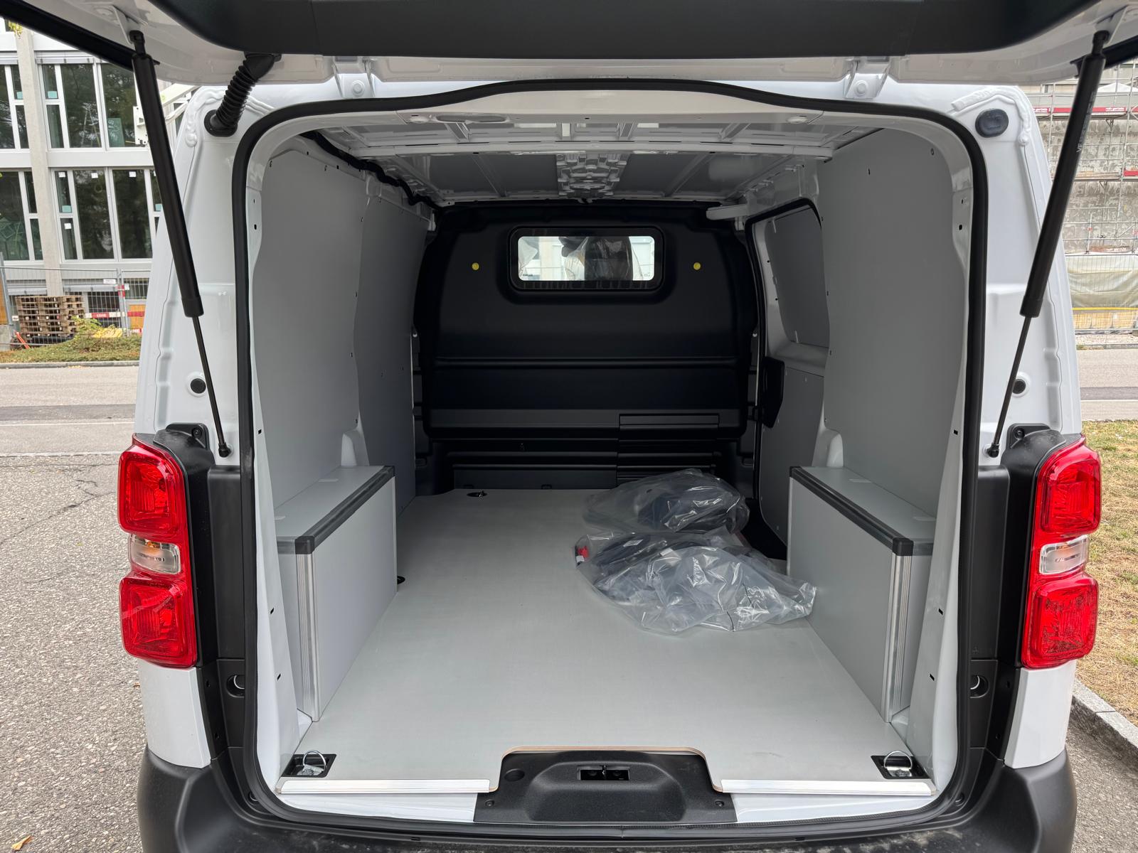 IVECO IVECO eJolly J31F10SEV-image-4