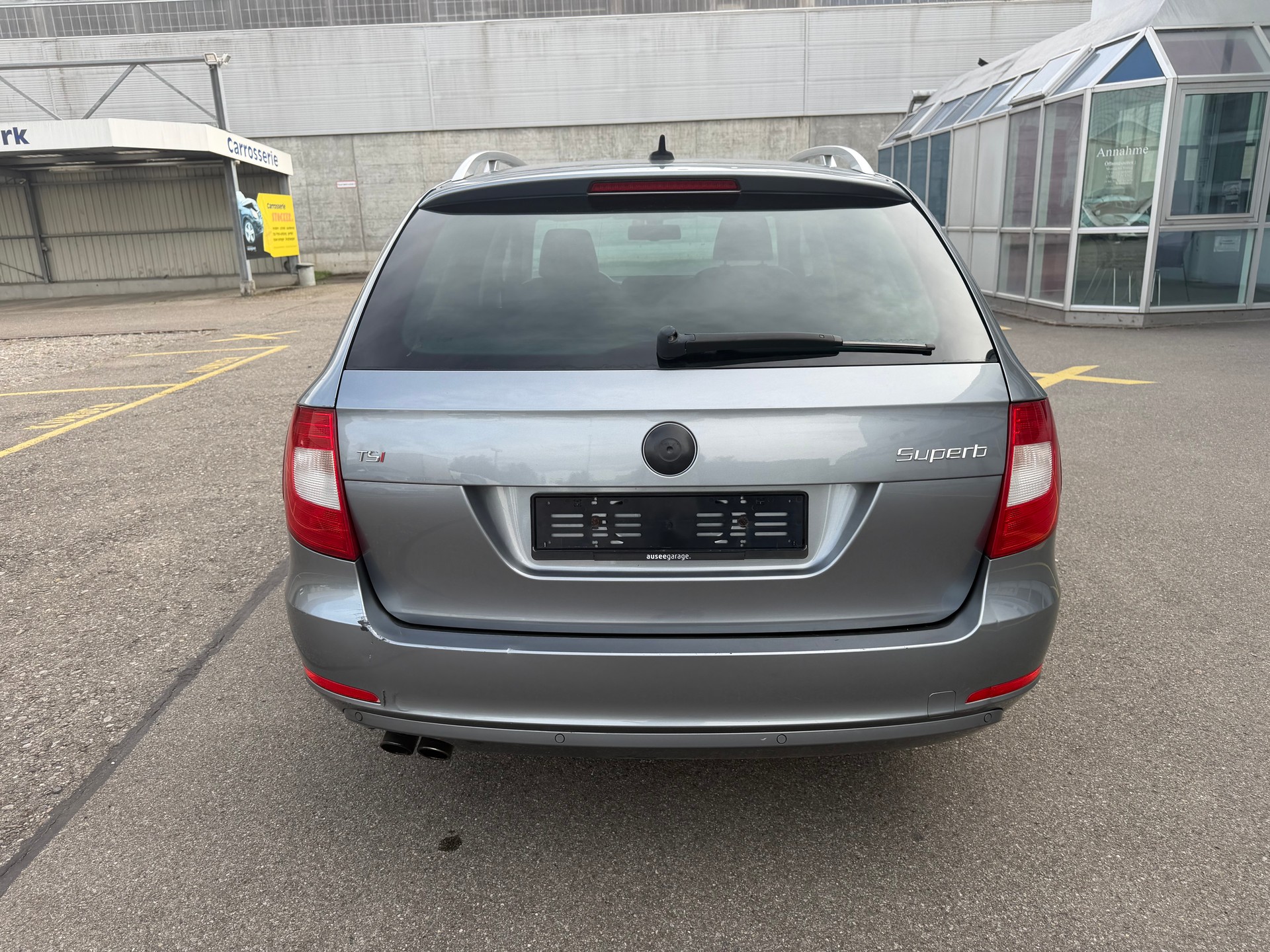 SKODA Superb Combi 1.8 TSI Elegance DSG-image-5