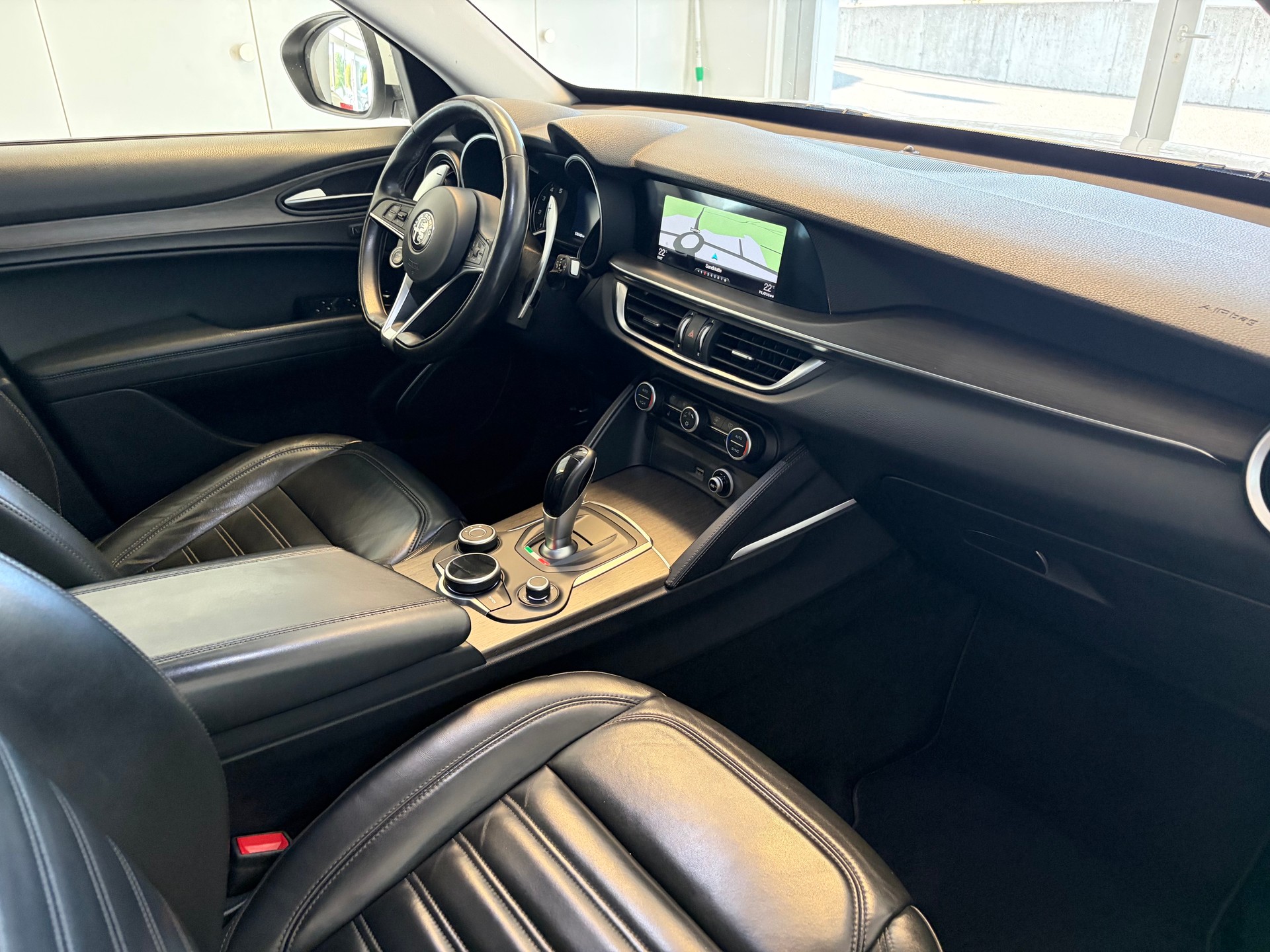 ALFA ROMEO Stelvio 2.0 First Edition Q4 Automatic-image-7