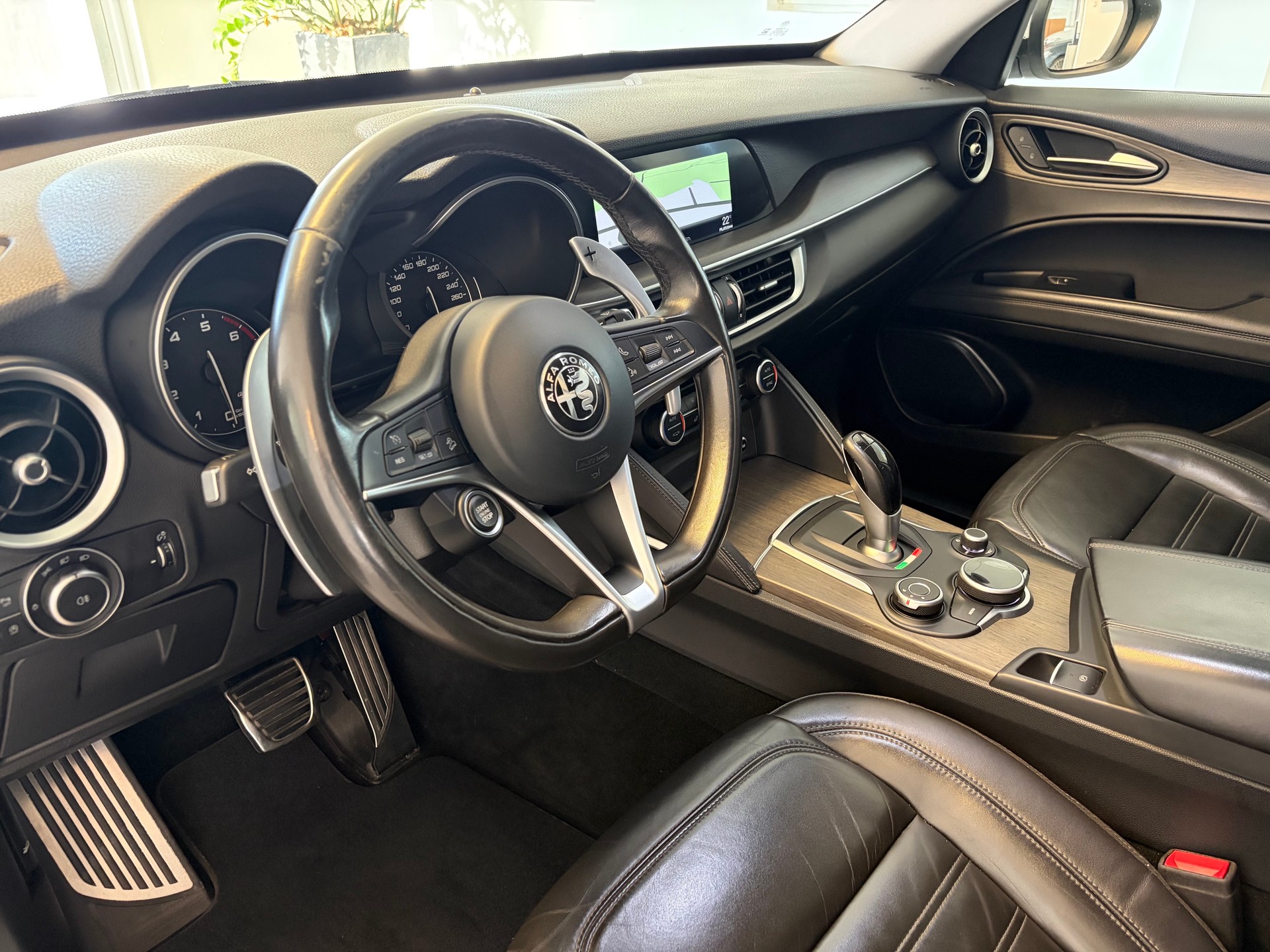 ALFA ROMEO Stelvio 2.0 First Edition Q4 Automatic-image-5