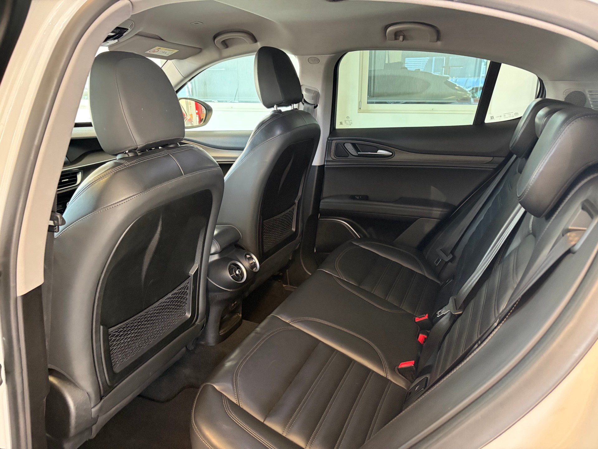 ALFA ROMEO Stelvio 2.0 First Edition Q4 Automatic-image-10